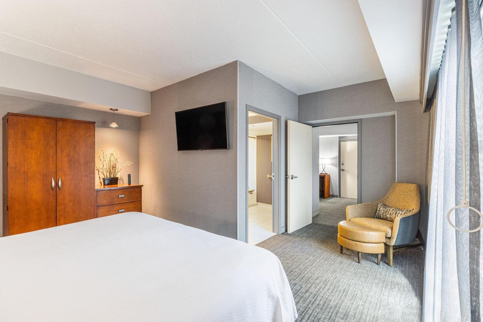 Courtyard by Marriott Boston Waltham photo 19