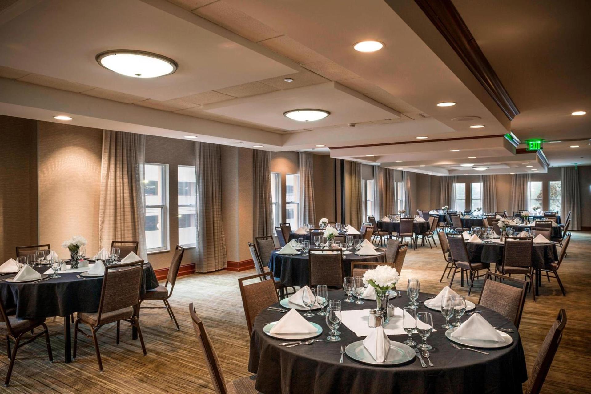 Courtyard by Marriott Norfolk Downtown photo 28