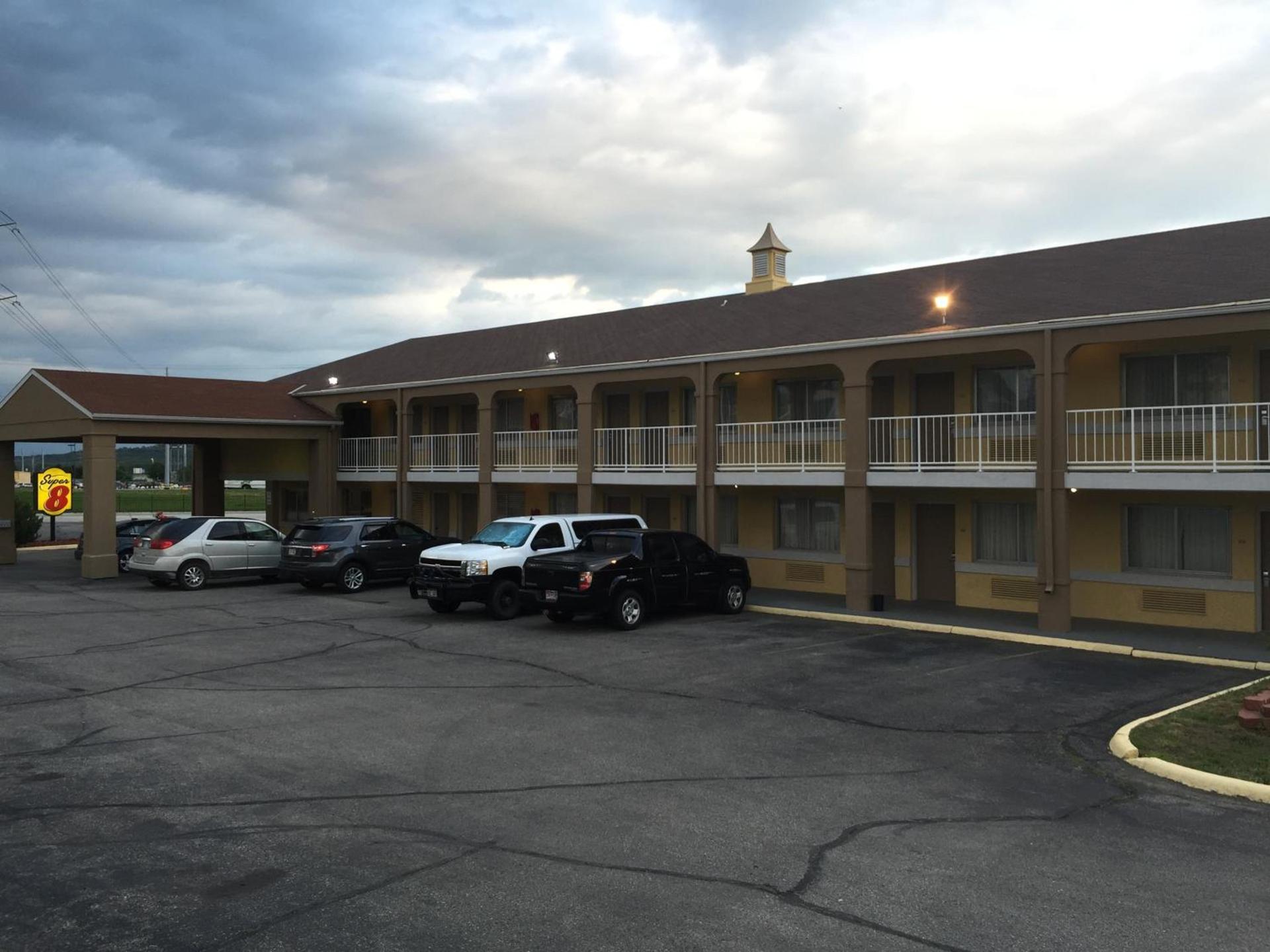 Red Lion Inn & Suites Junction City photo 37