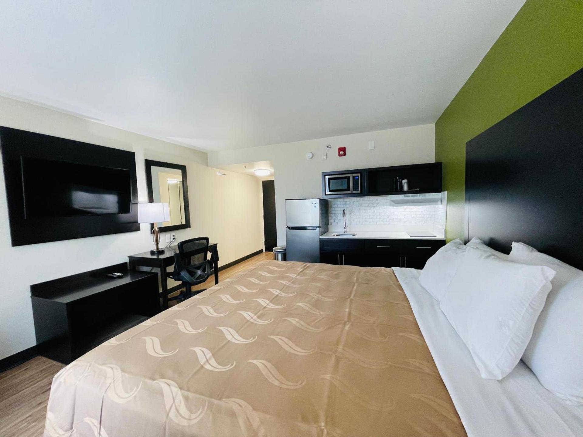 Quality Inn & Suites Lake Charles South photo 50
