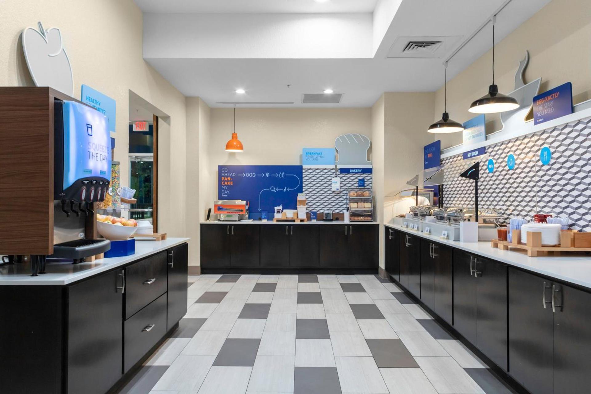Holiday Inn Express & Suites Leander by IHG photo 26