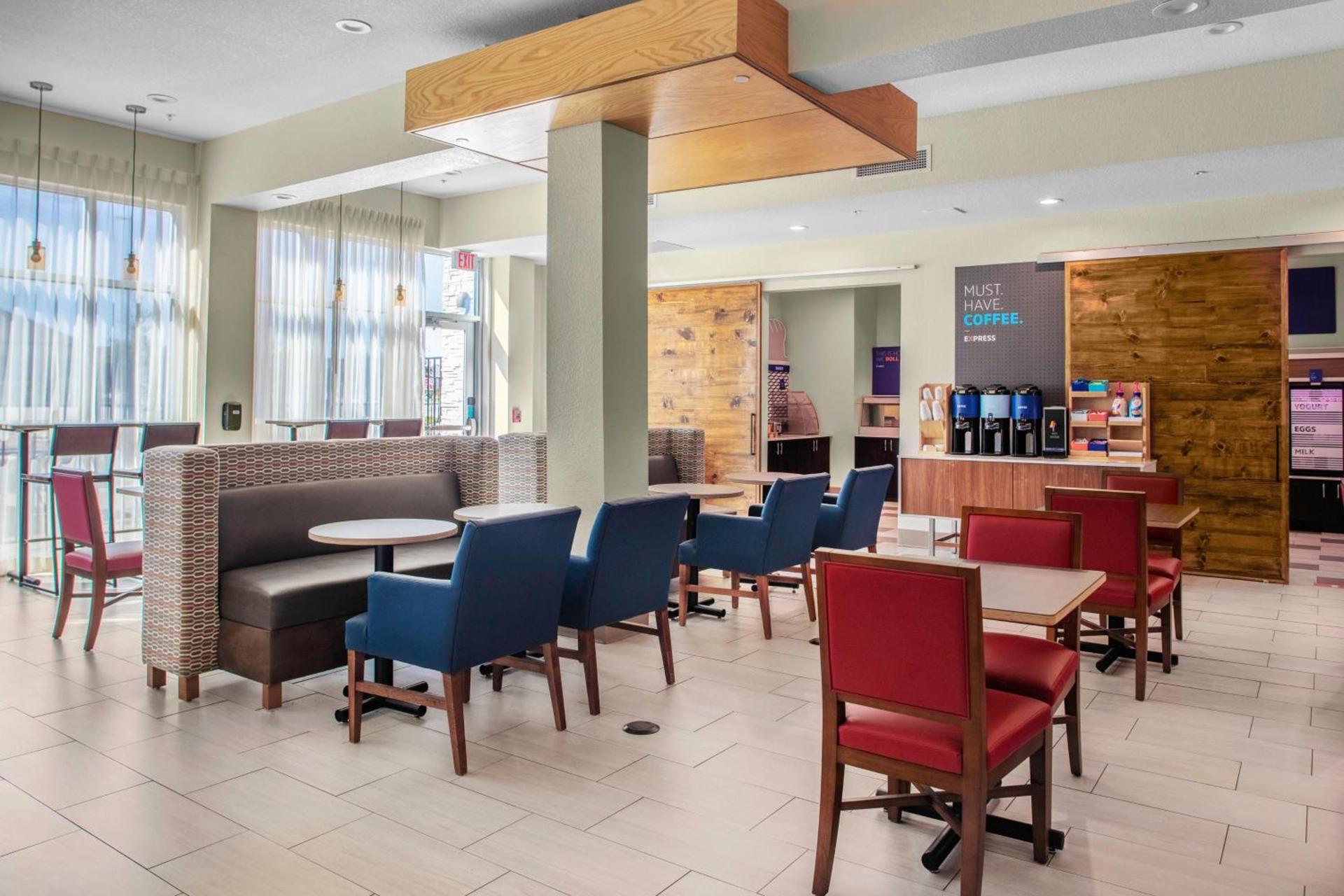 Holiday Inn Express & Suites Leander by IHG photo 13