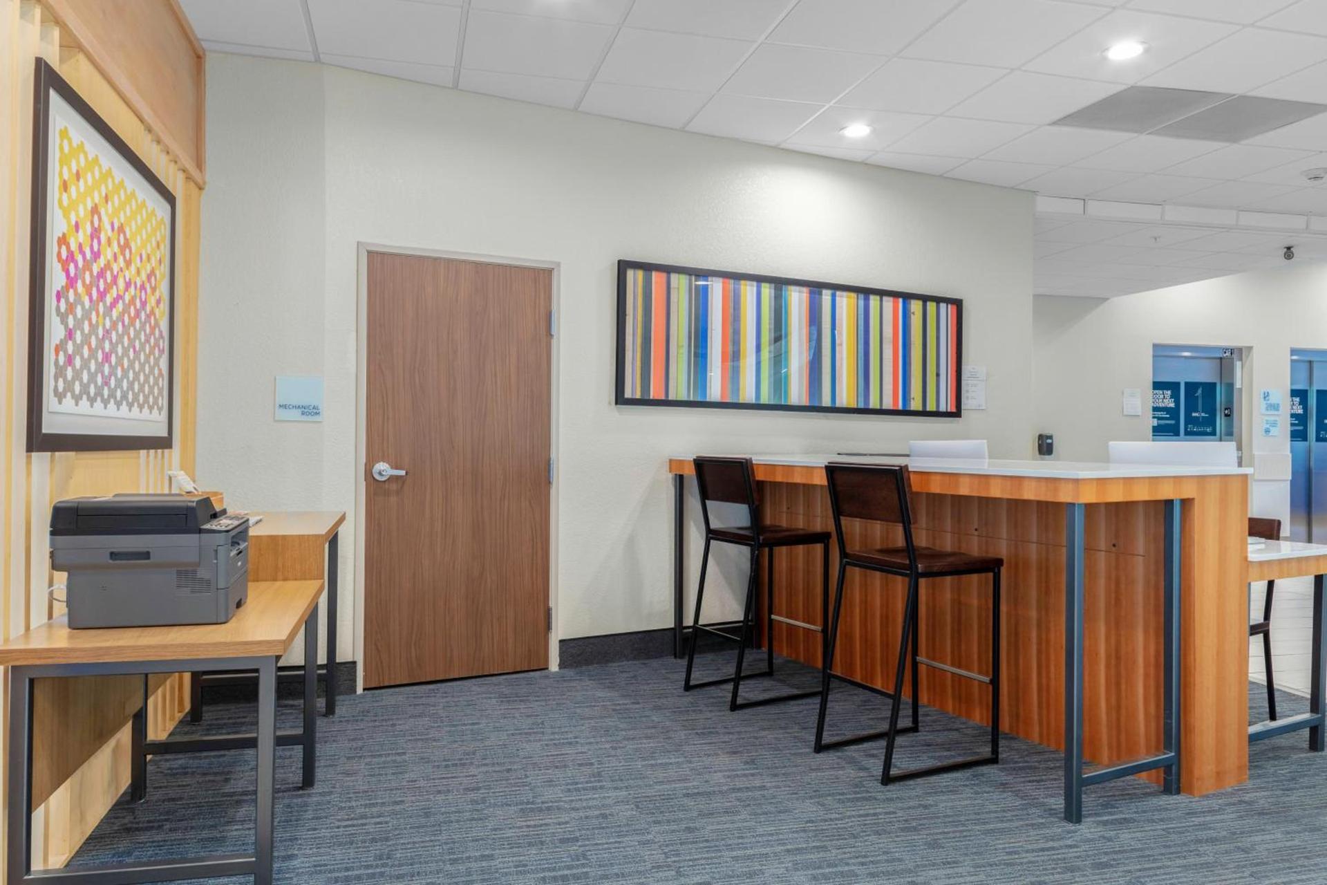 Holiday Inn Express & Suites Leander by IHG photo 8