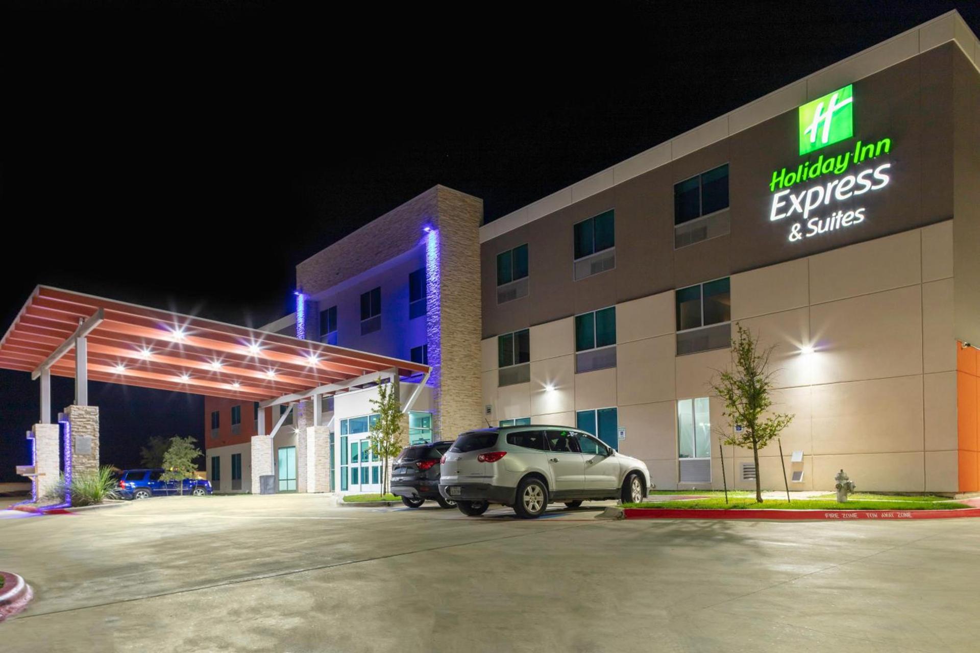 Holiday Inn Express & Suites Leander by IHG photo 17