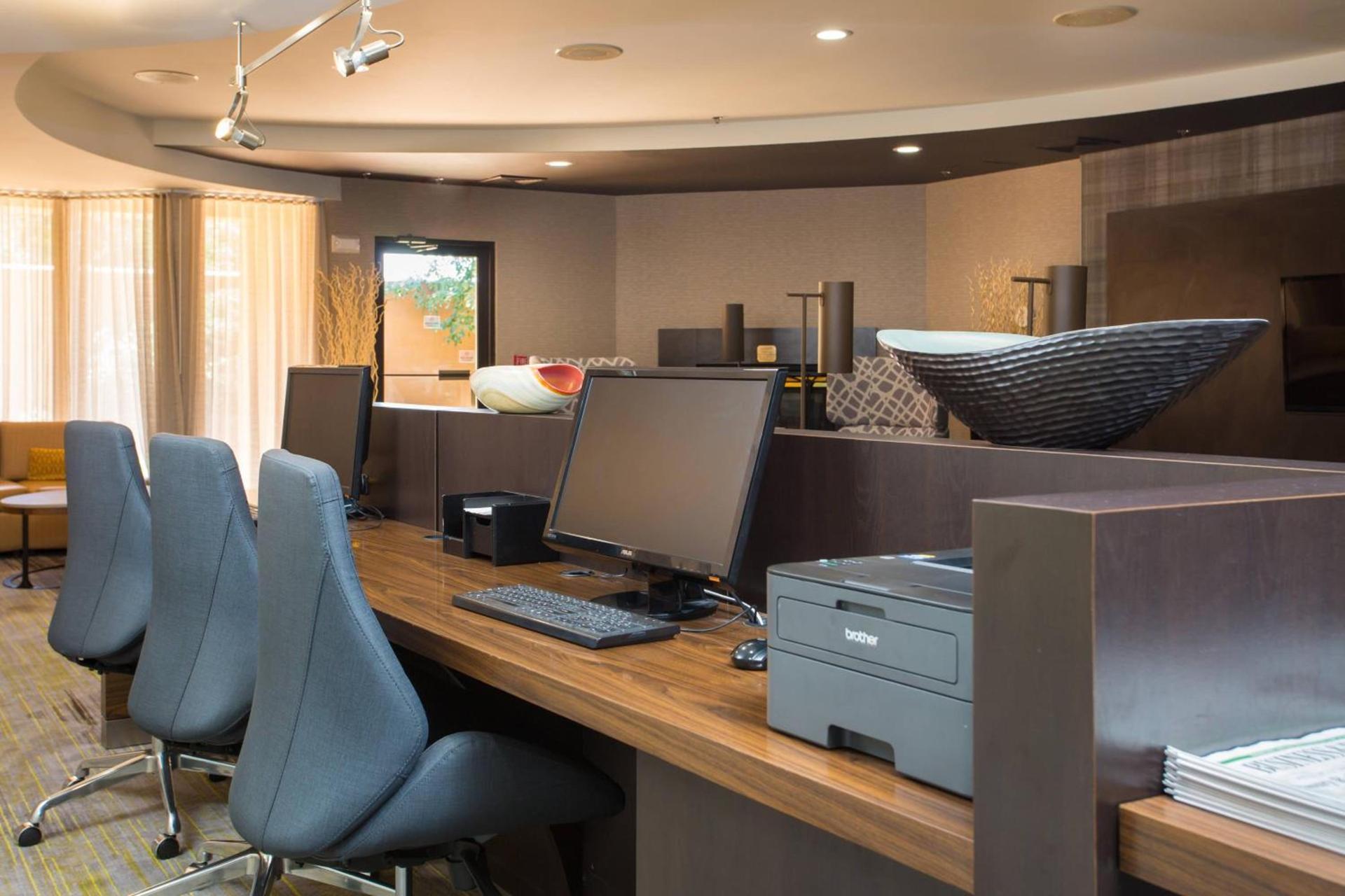 Courtyard by Marriott Boston Westborough photo 9