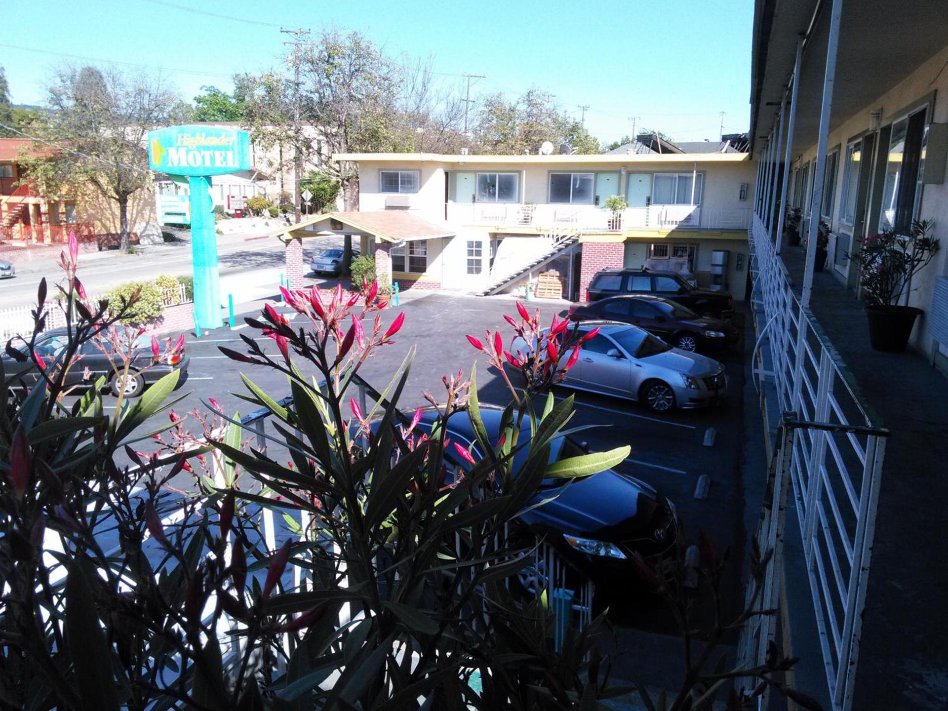 Highlander Motel photo 21