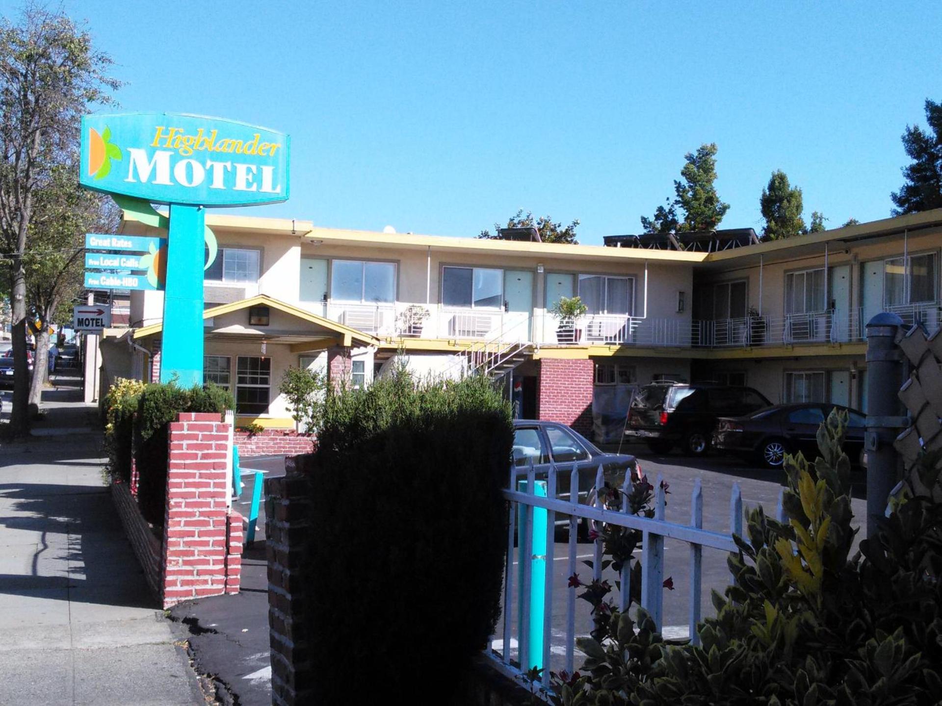 Highlander Motel photo 19