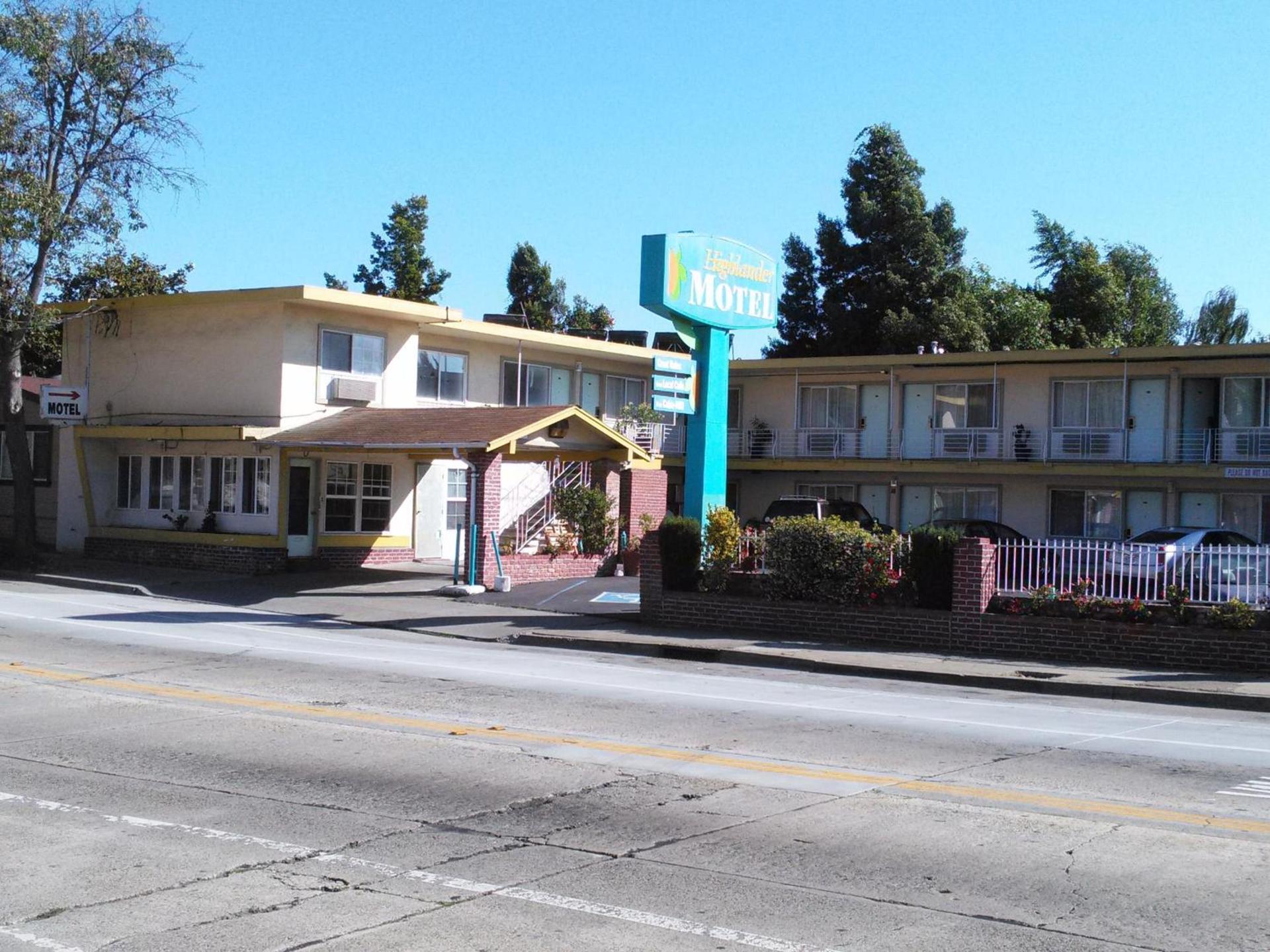 Highlander Motel photo 20