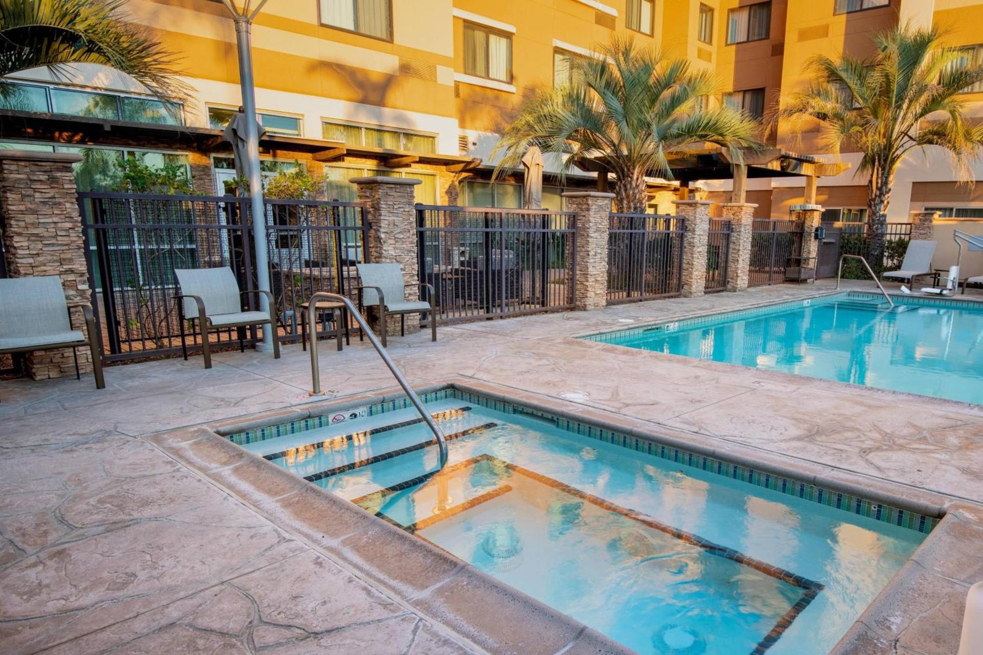 Courtyard by Marriott San Diego Oceanside photo 17