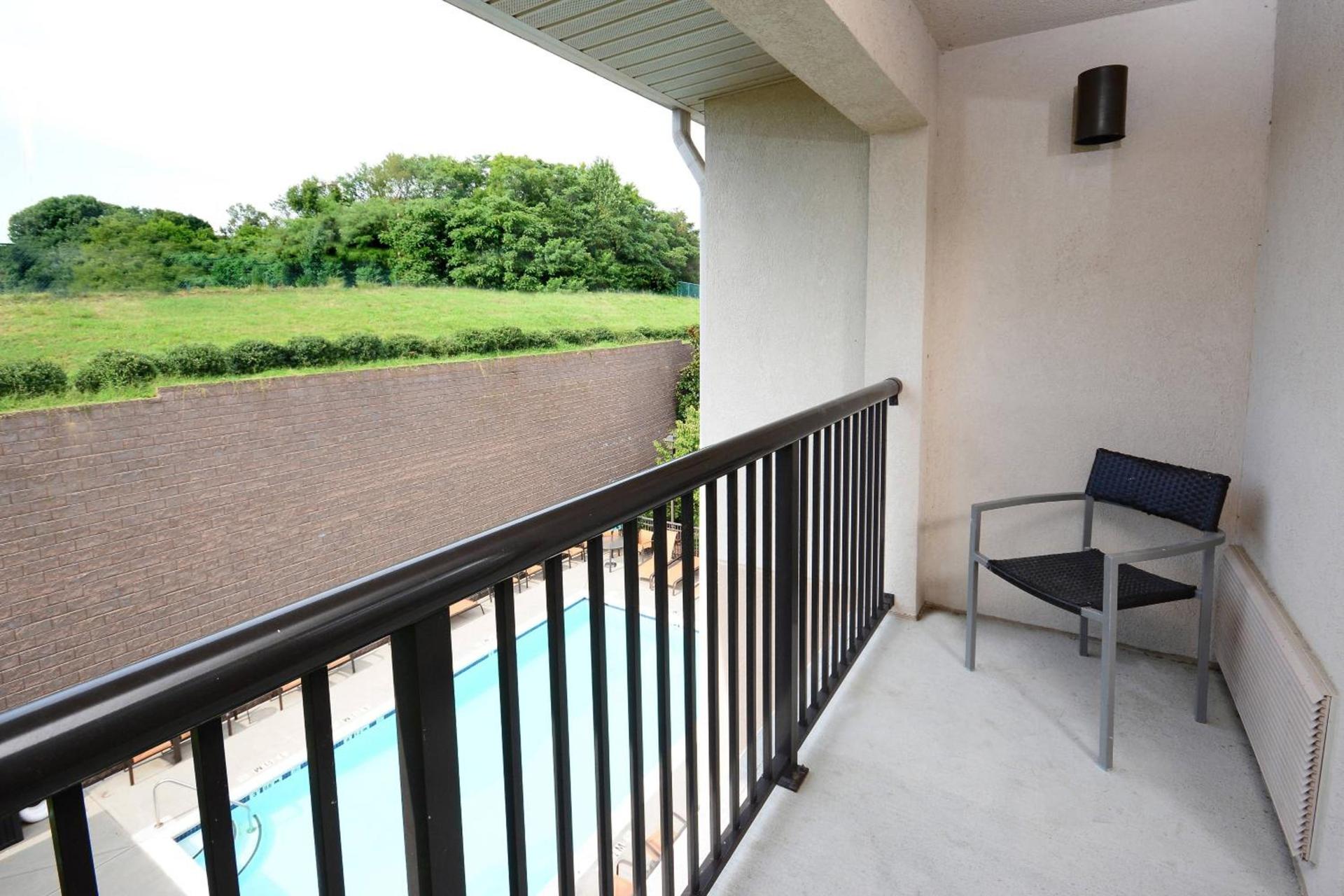 Courtyard Danville photo 20