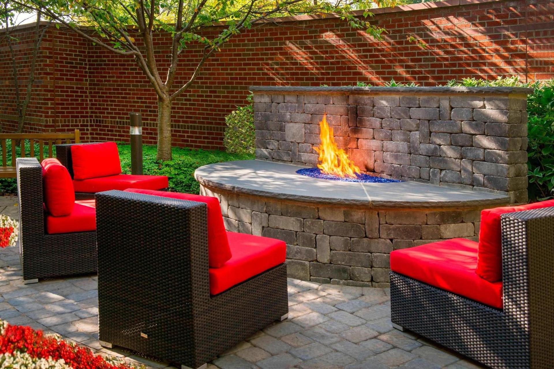 Courtyard by Marriott Dulles Town Center photo 20