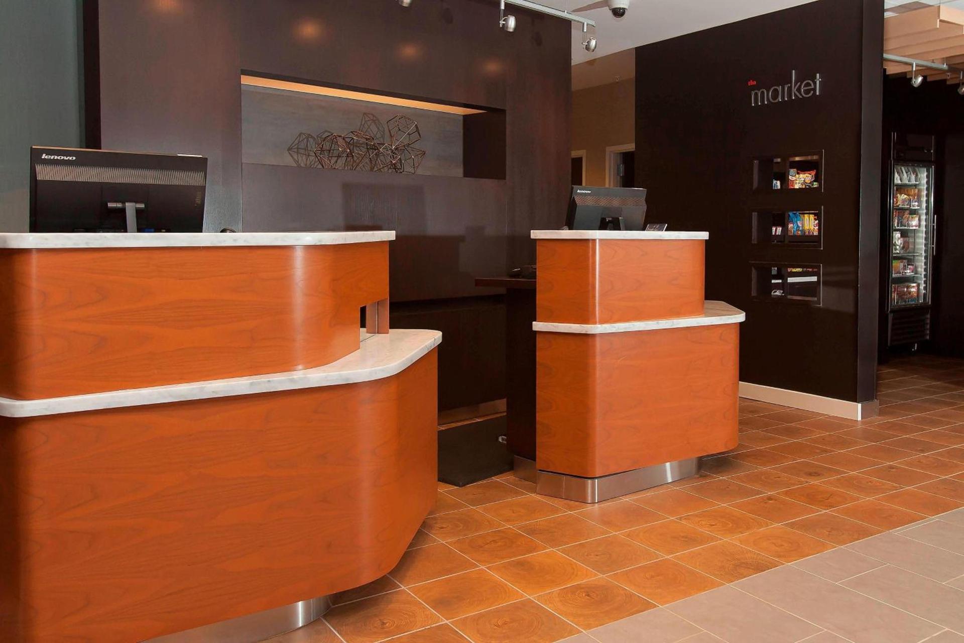 Courtyard by Marriott Houston City Place photo 2