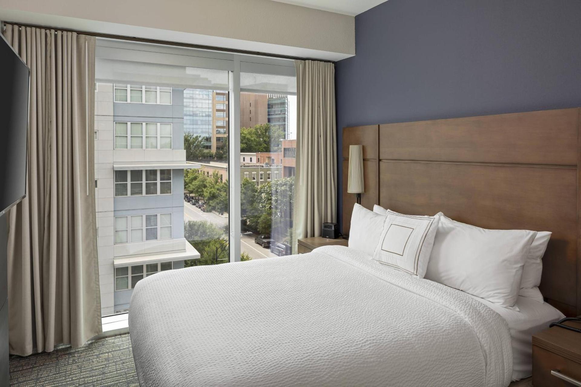 Residence Inn by Marriott Greenville Downtown photo 6