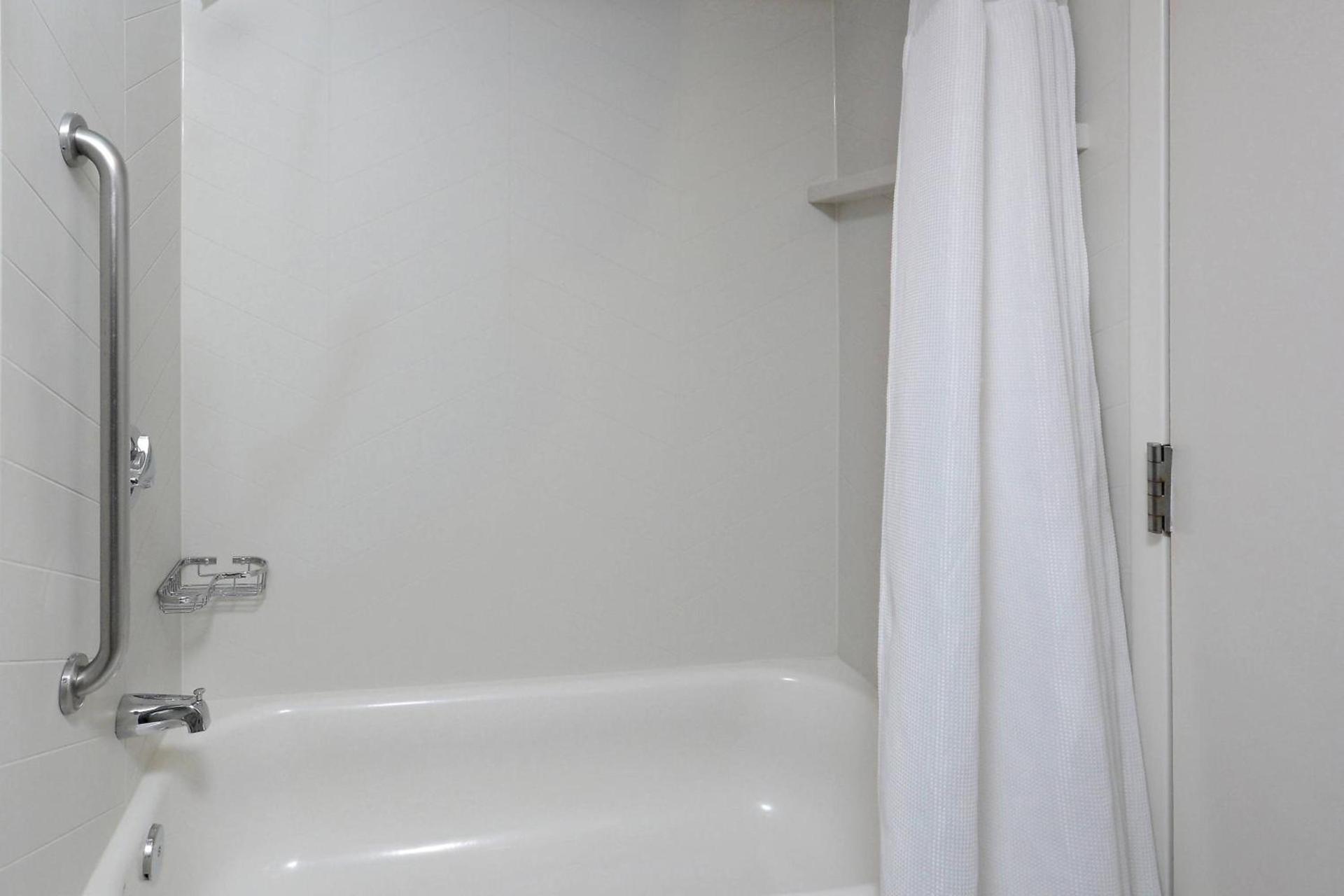 Fairfield Inn Greensboro Airport photo 14