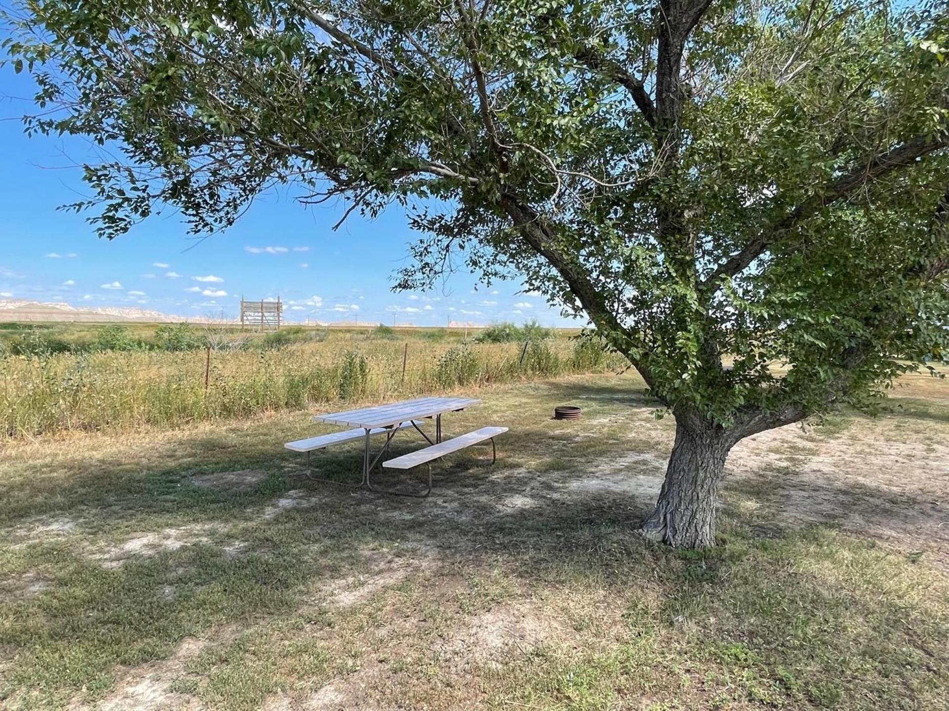 Badlands Hotel & Campground photo 28