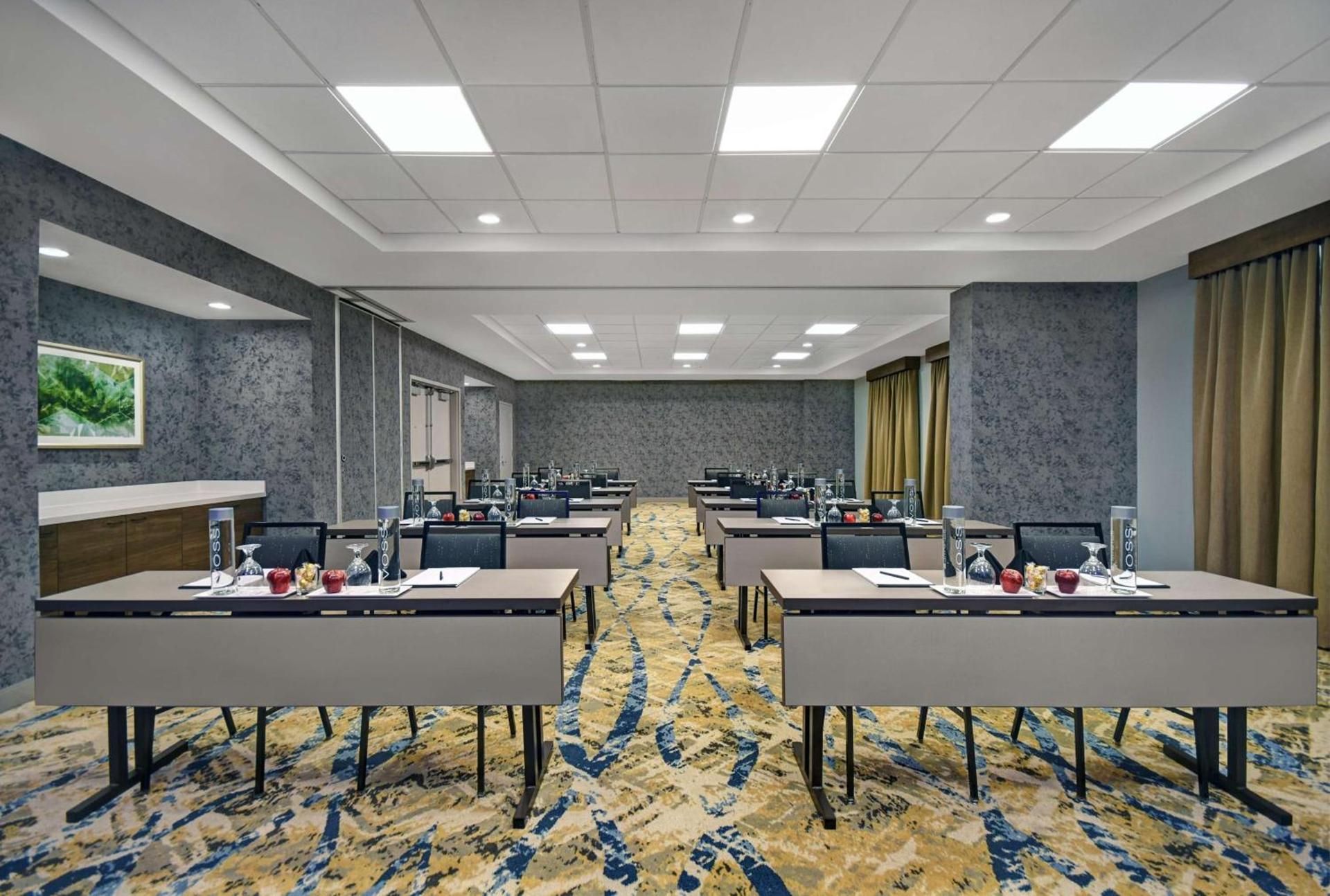 Hilton Garden Inn Houston/Galleria Area photo 39