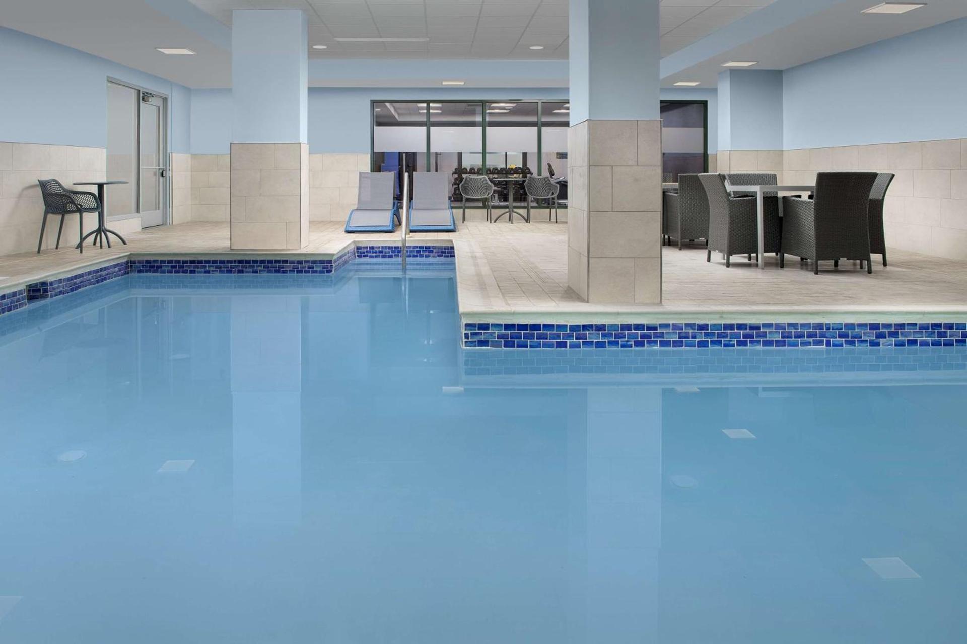 Hampton Inn Baltimore-Downtown-Convention Center photo 8