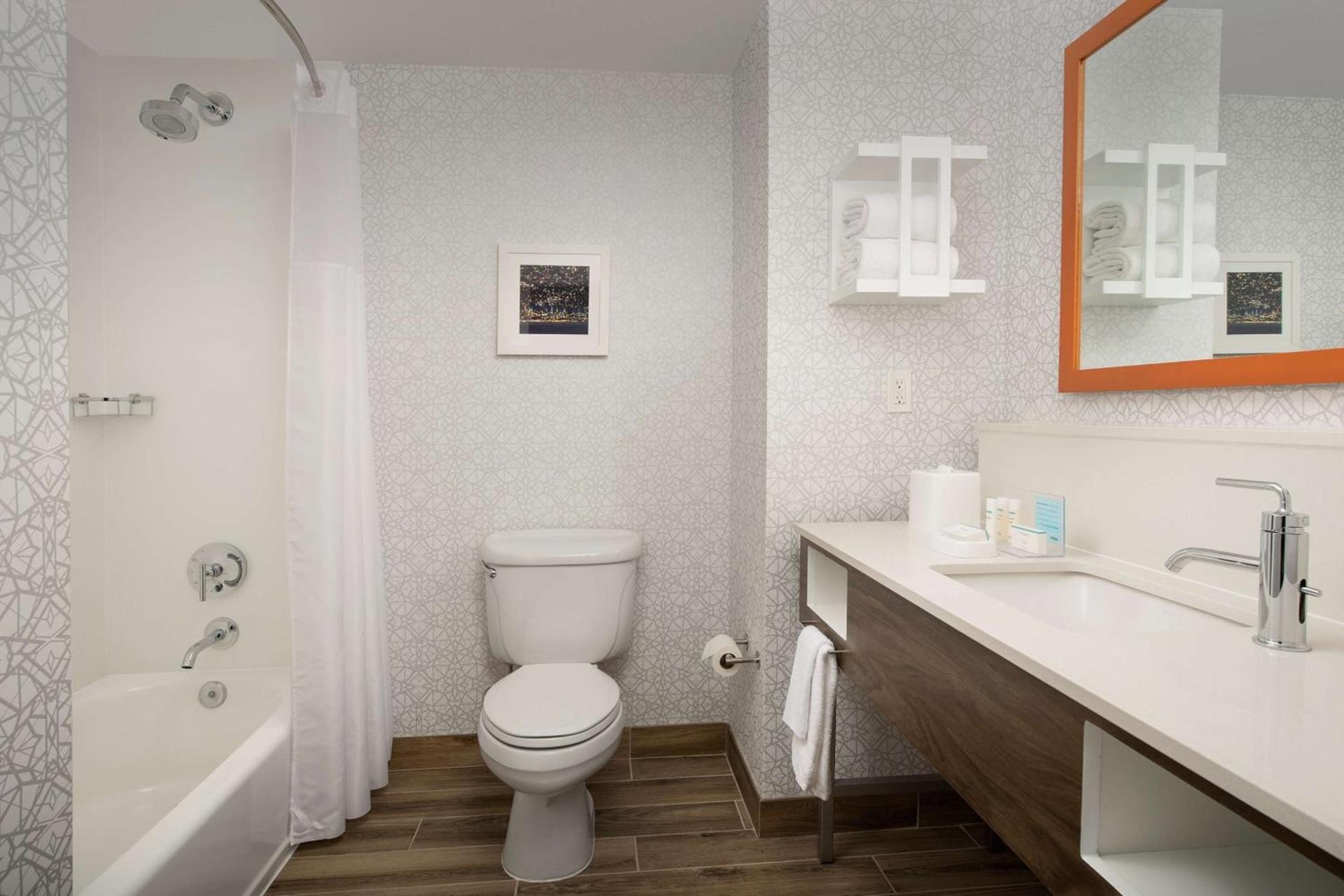 Hampton Inn Baltimore-Downtown-Convention Center photo 20