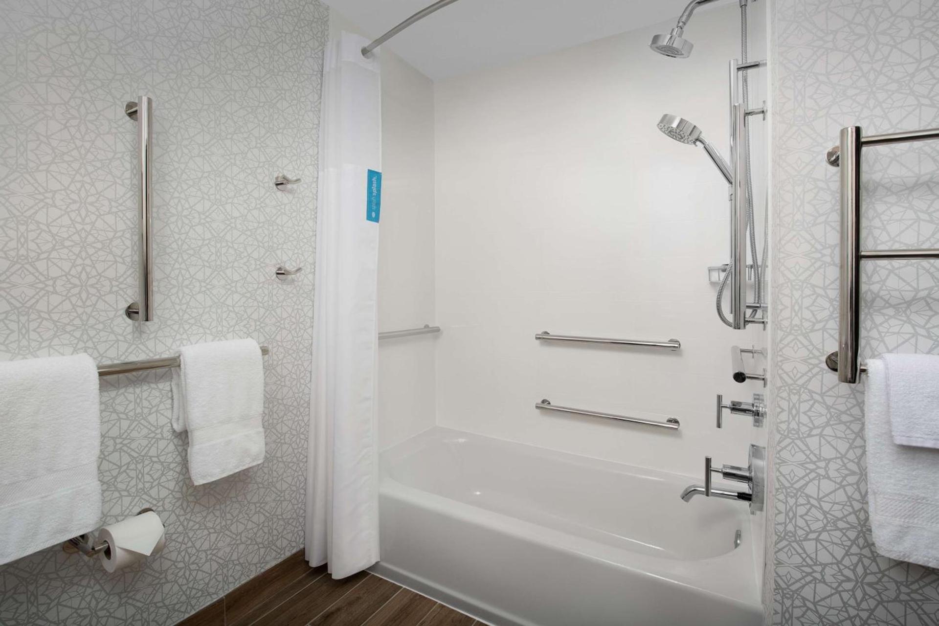 Hampton Inn Baltimore-Downtown-Convention Center photo 35