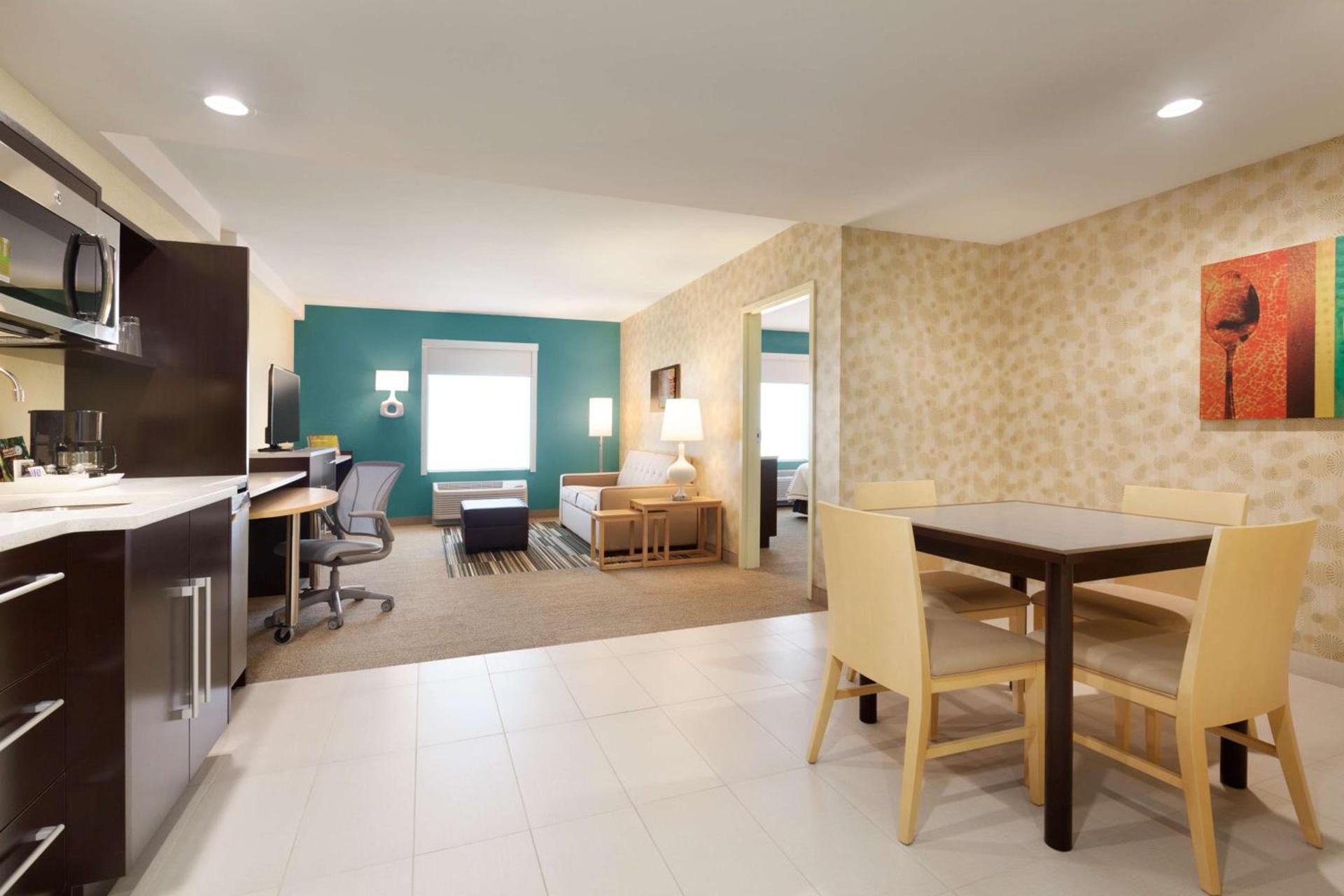 Home2 Suites By Hilton El Paso Airport photo 9