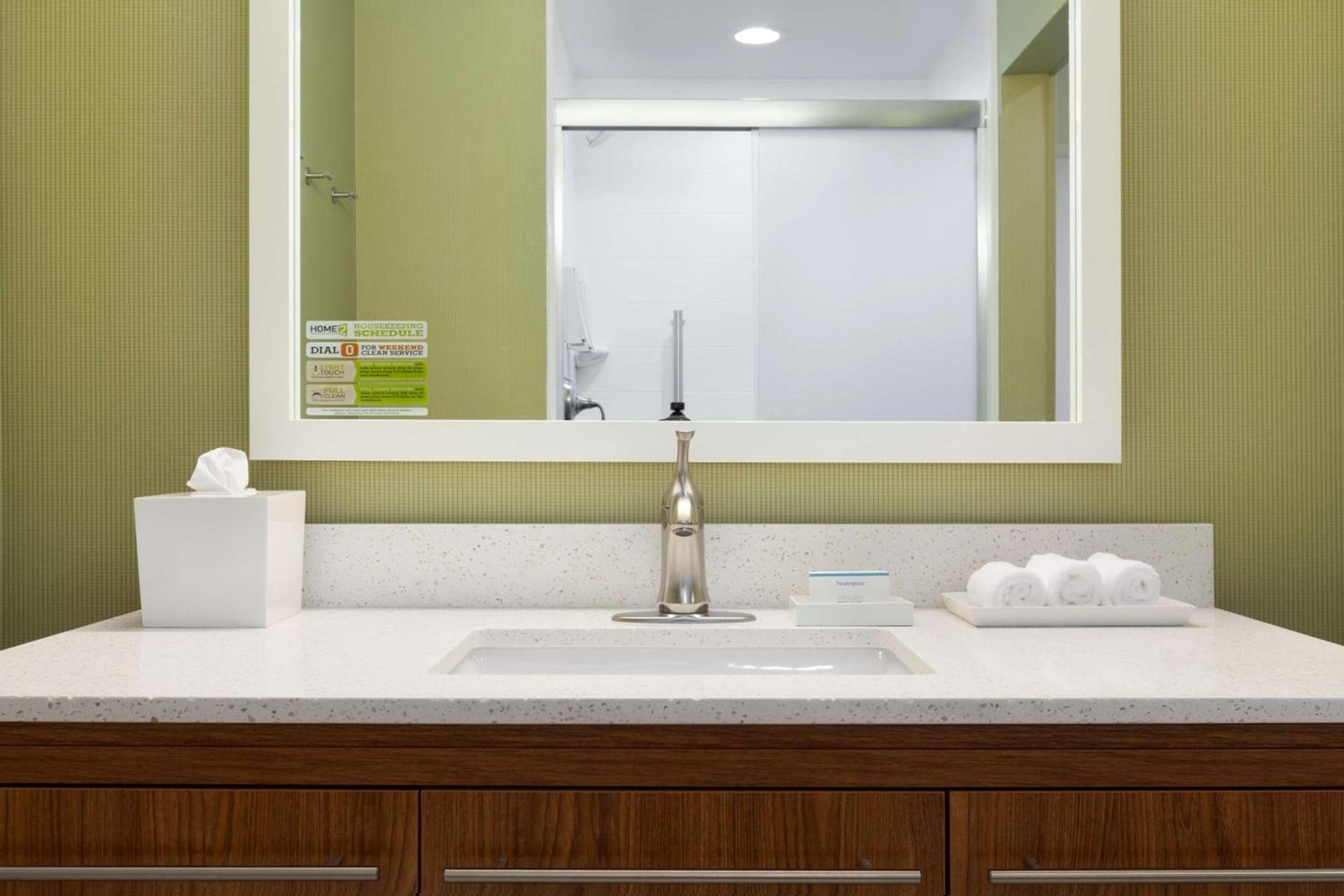 Home2 Suites By Hilton El Paso Airport photo 15