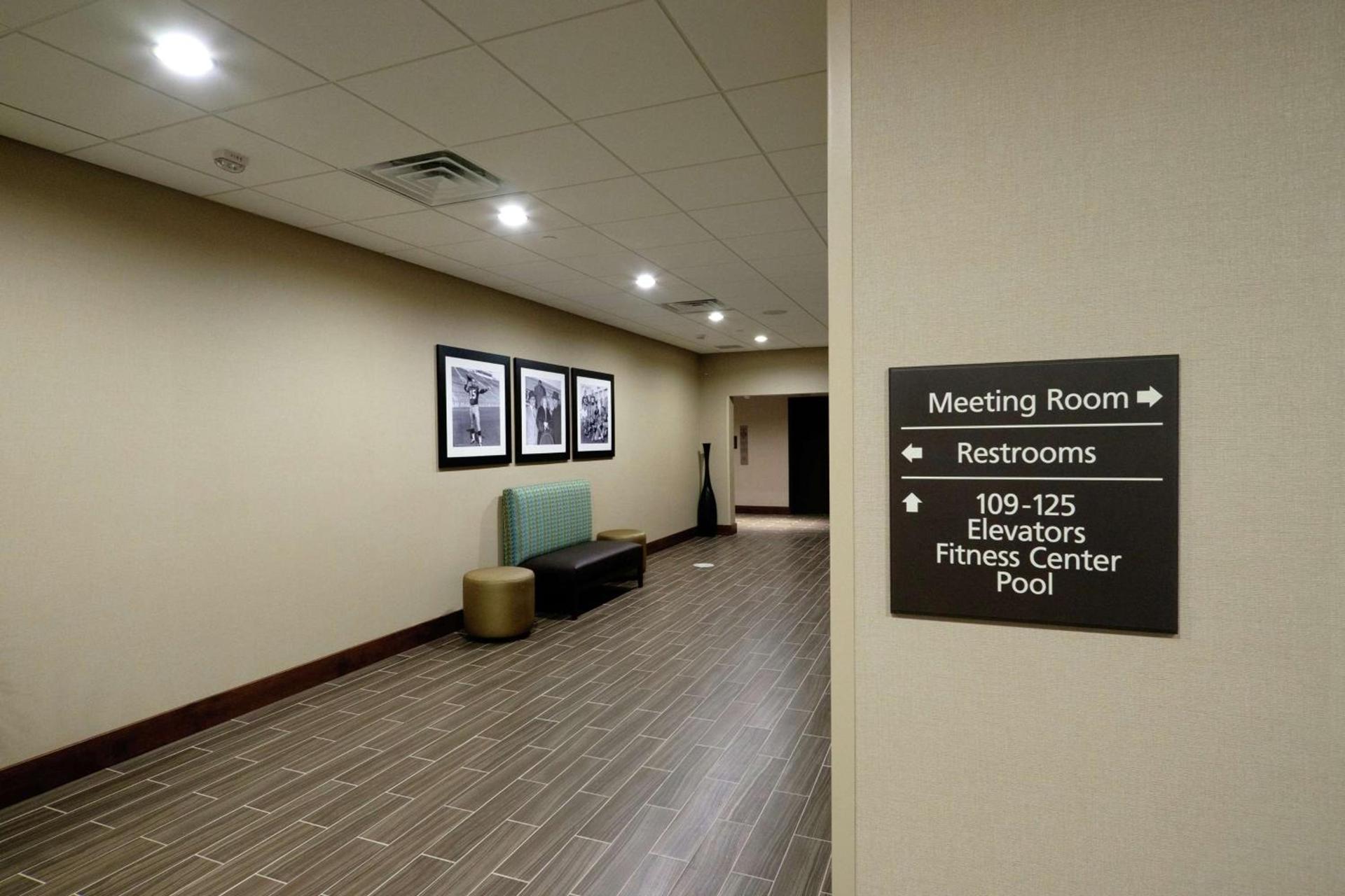 Hampton Inn Green Bay Downtown photo 3