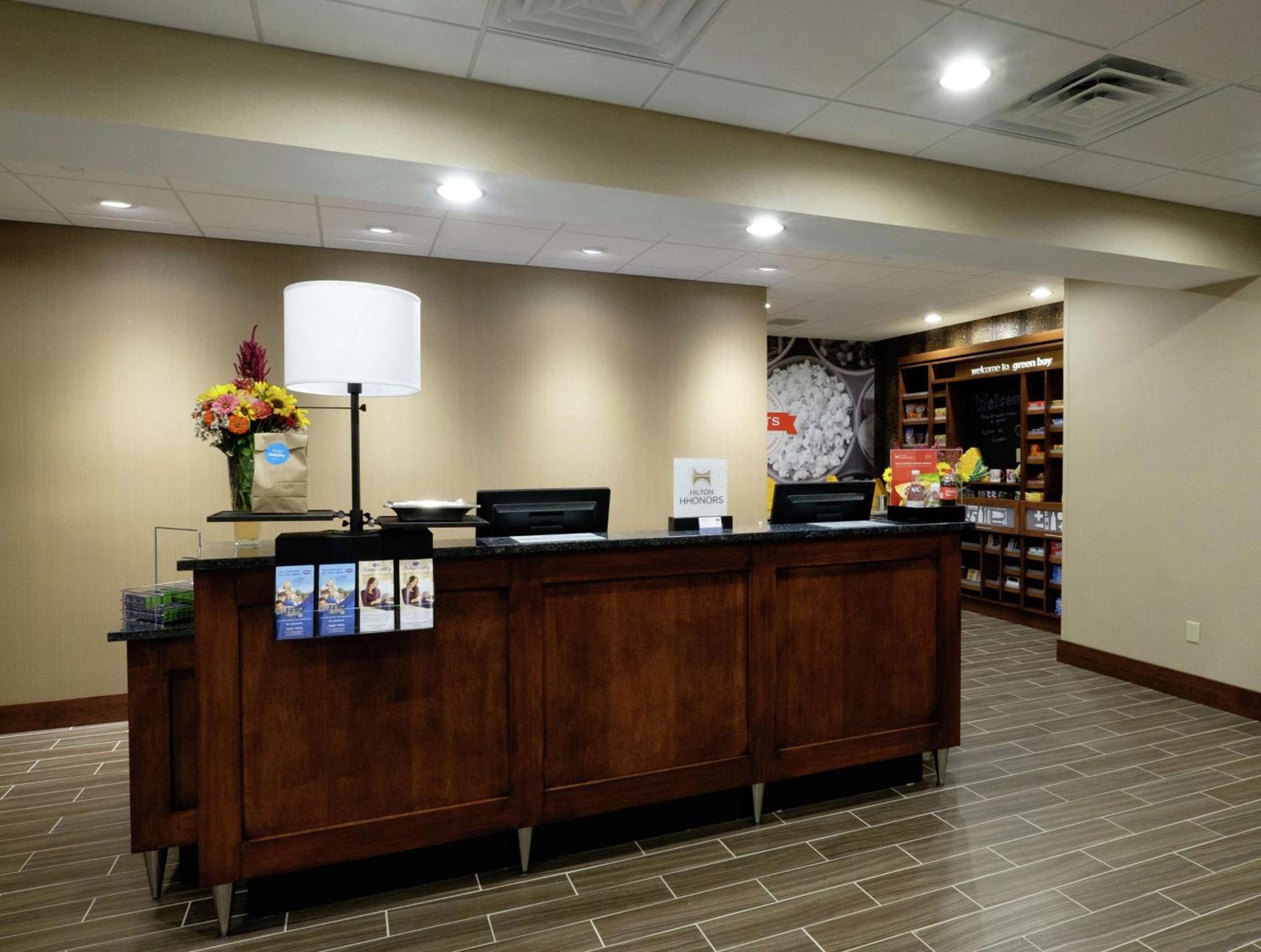 Hampton Inn Green Bay Downtown photo 4