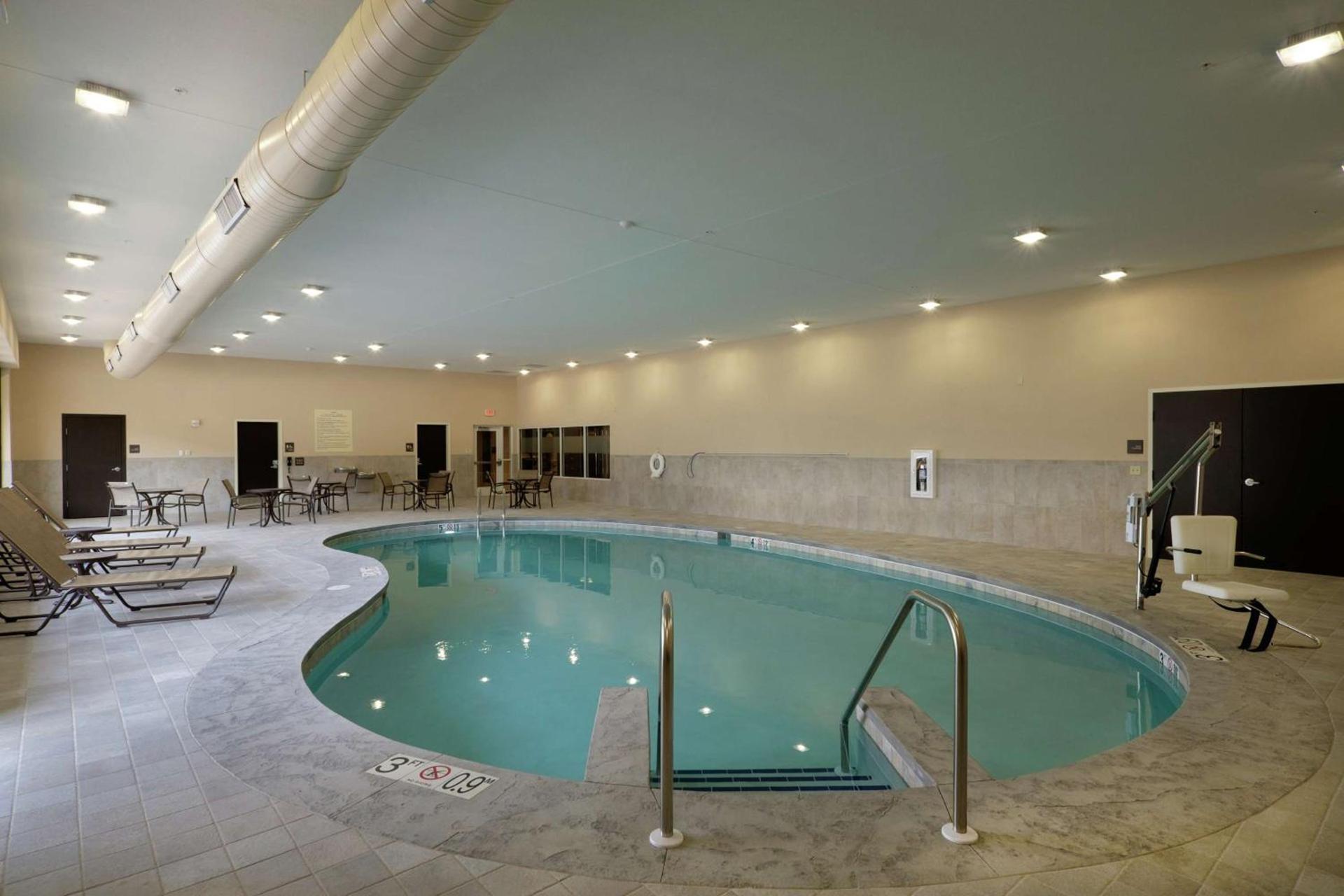 Hampton Inn Green Bay Downtown photo 6