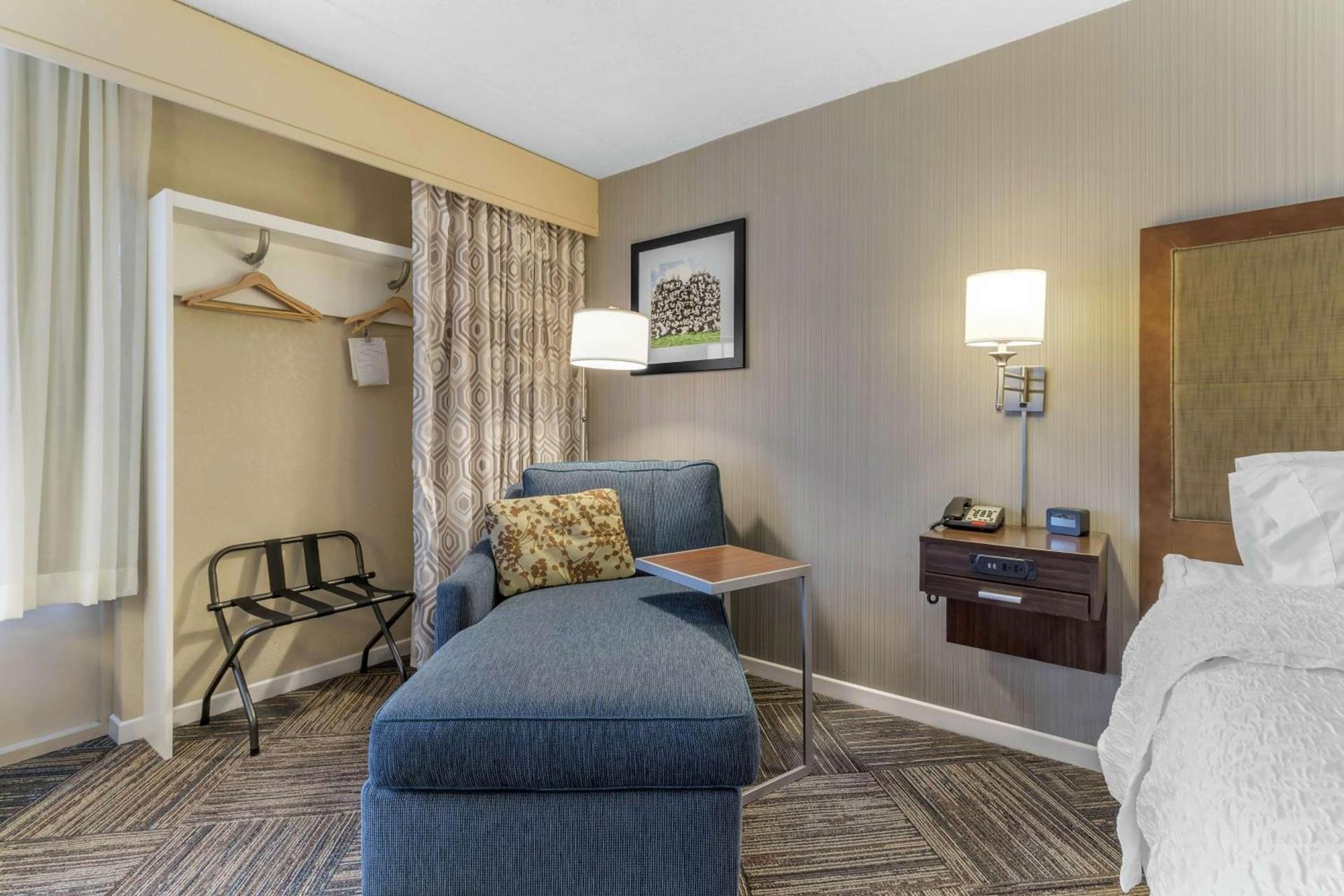 Hampton Inn Green Bay Downtown photo 19