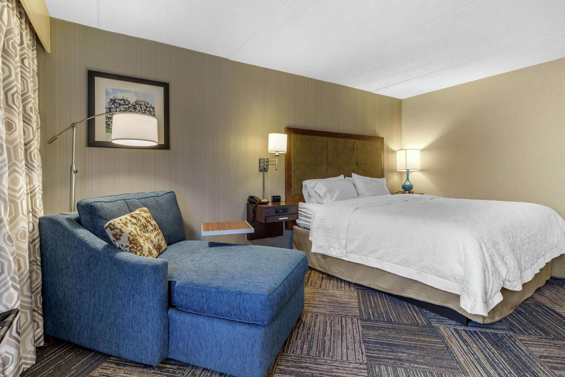Hampton Inn Green Bay Downtown photo 25