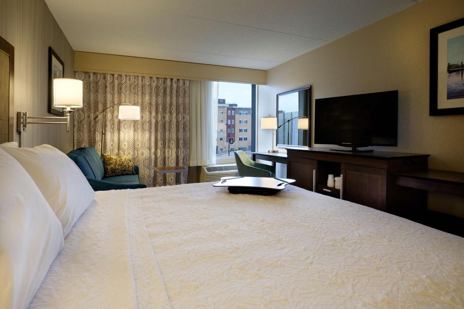 Hampton Inn Green Bay Downtown photo 34