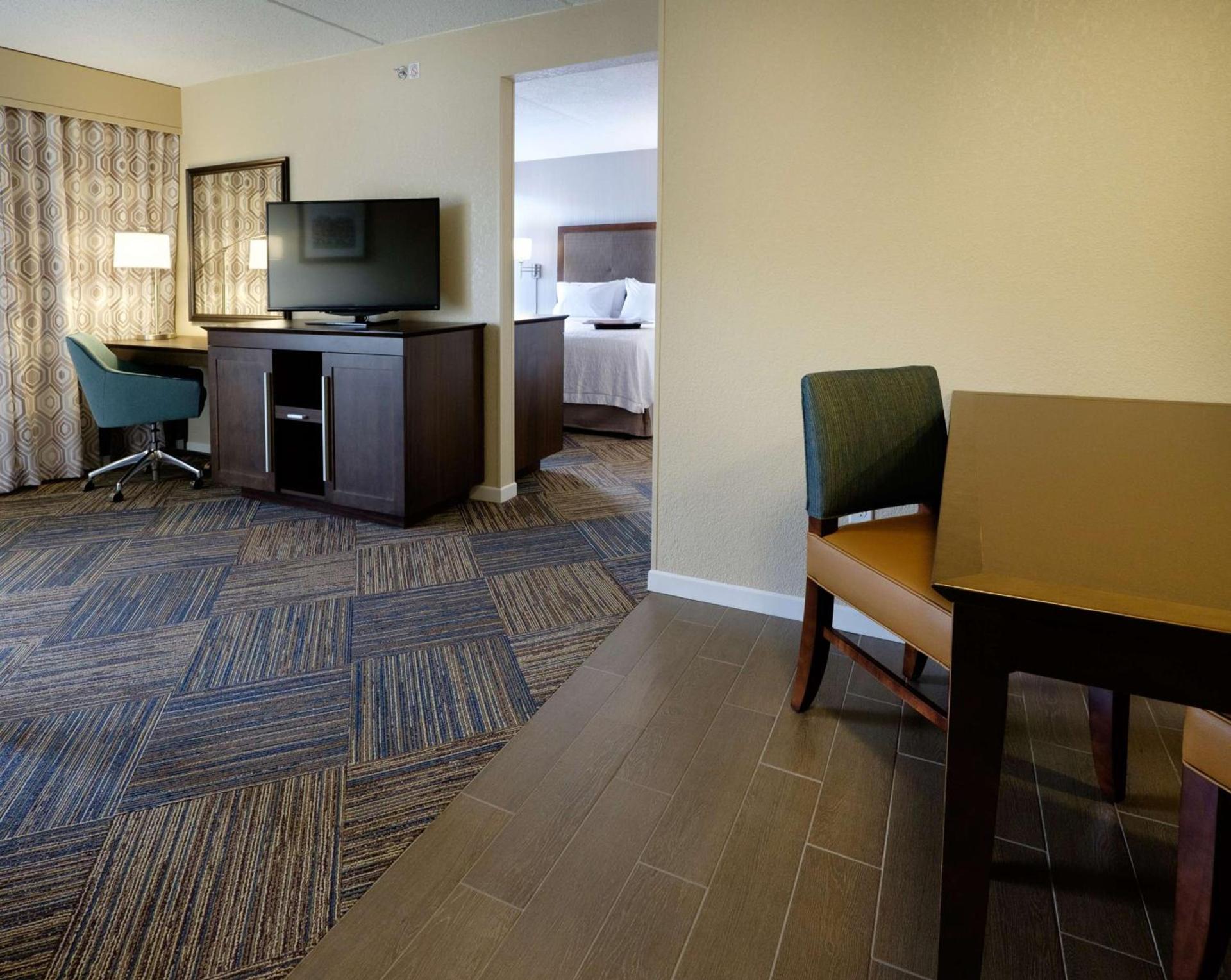 Hampton Inn Green Bay Downtown photo 36