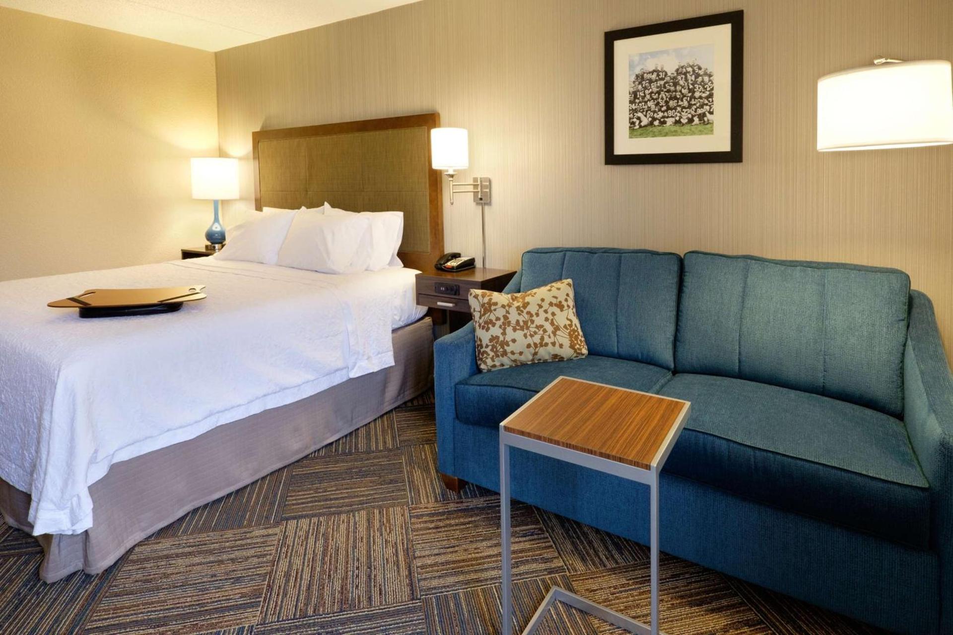 Hampton Inn Green Bay Downtown photo 42