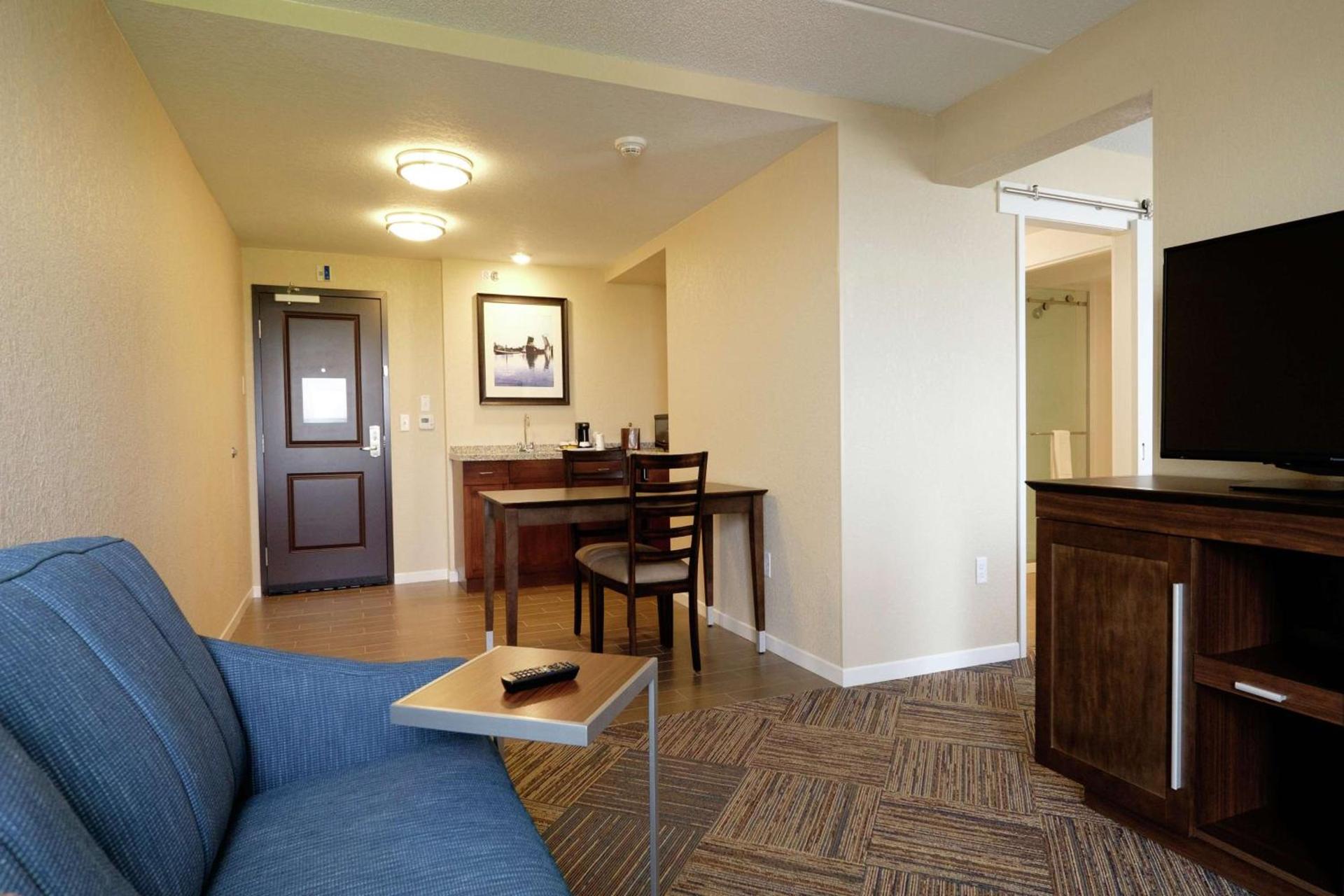 Hampton Inn Green Bay Downtown photo 48