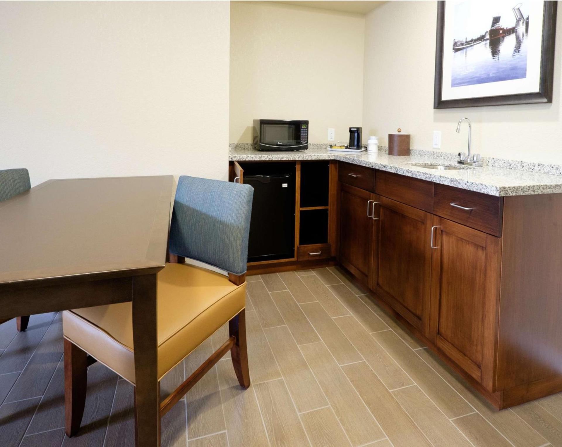 Hampton Inn Green Bay Downtown photo 50