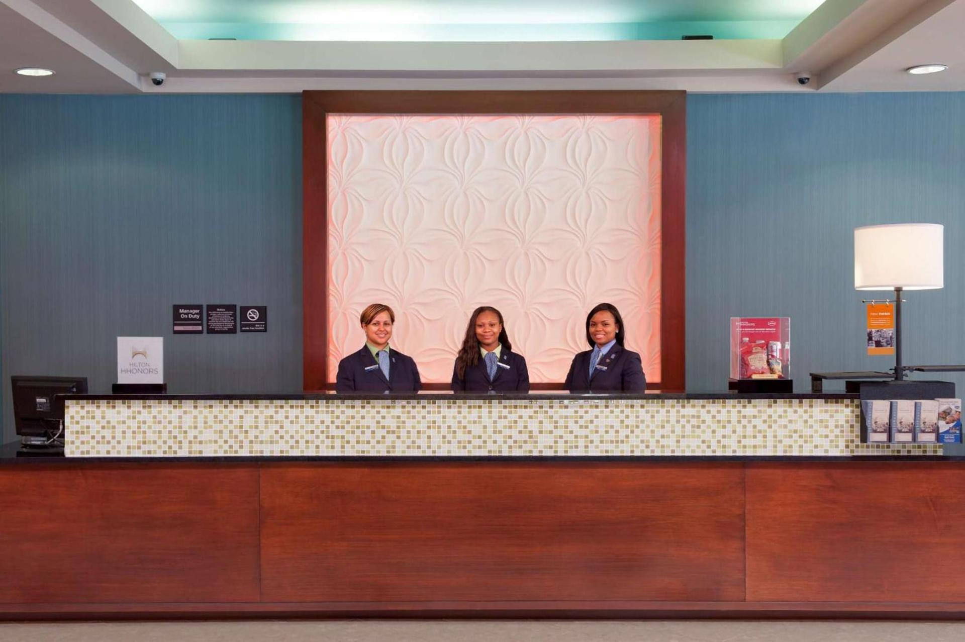 Hampton Inn Indianapolis Downtown Across from Circle Centre photo 4