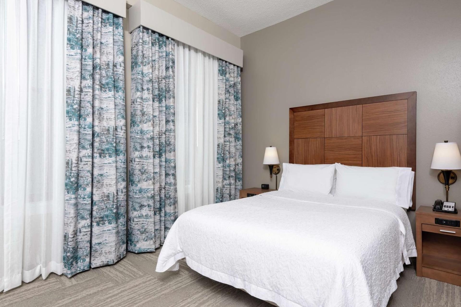 Hampton Inn Indianapolis Downtown Across from Circle Centre photo 16