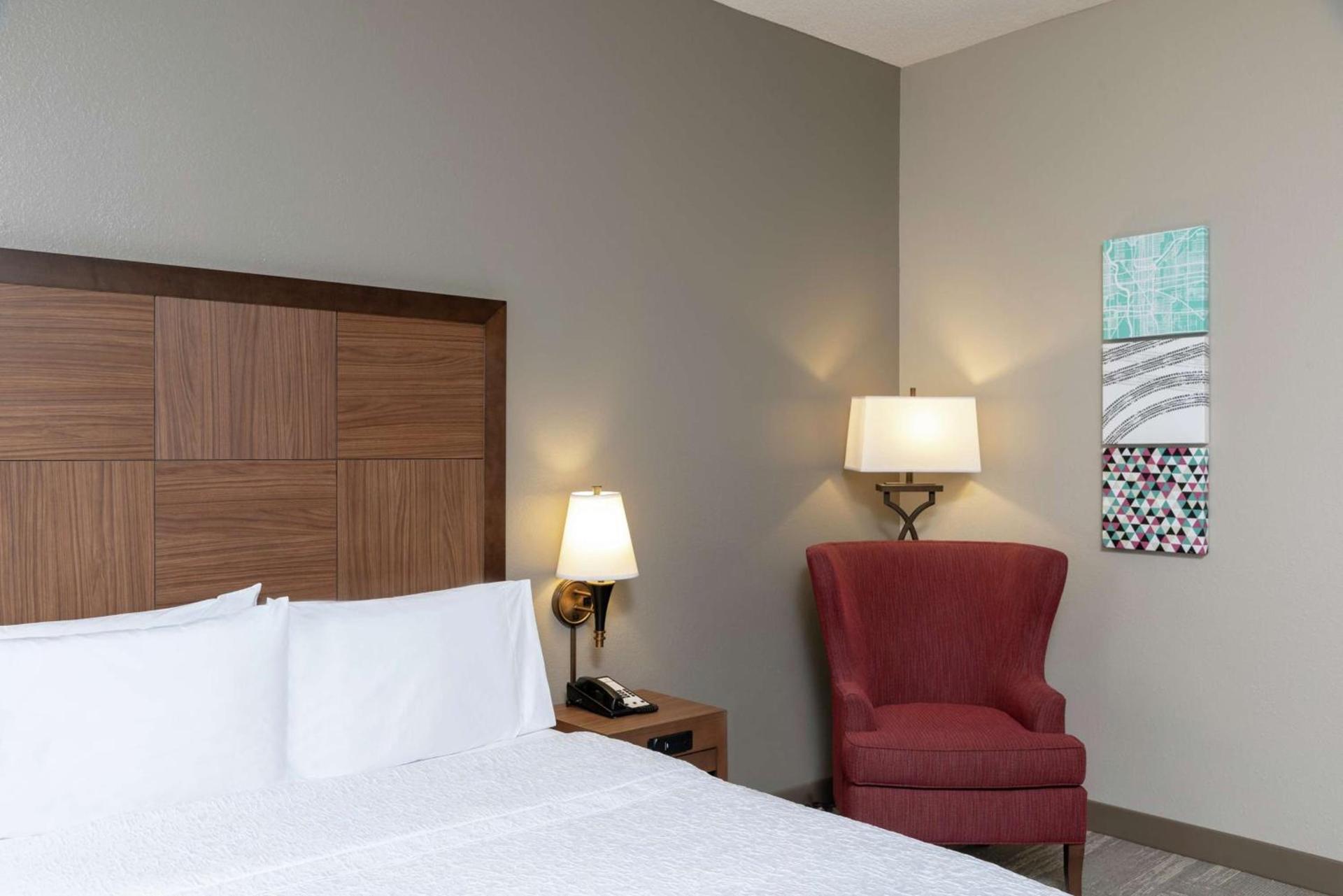 Hampton Inn Indianapolis Downtown Across from Circle Centre photo 9
