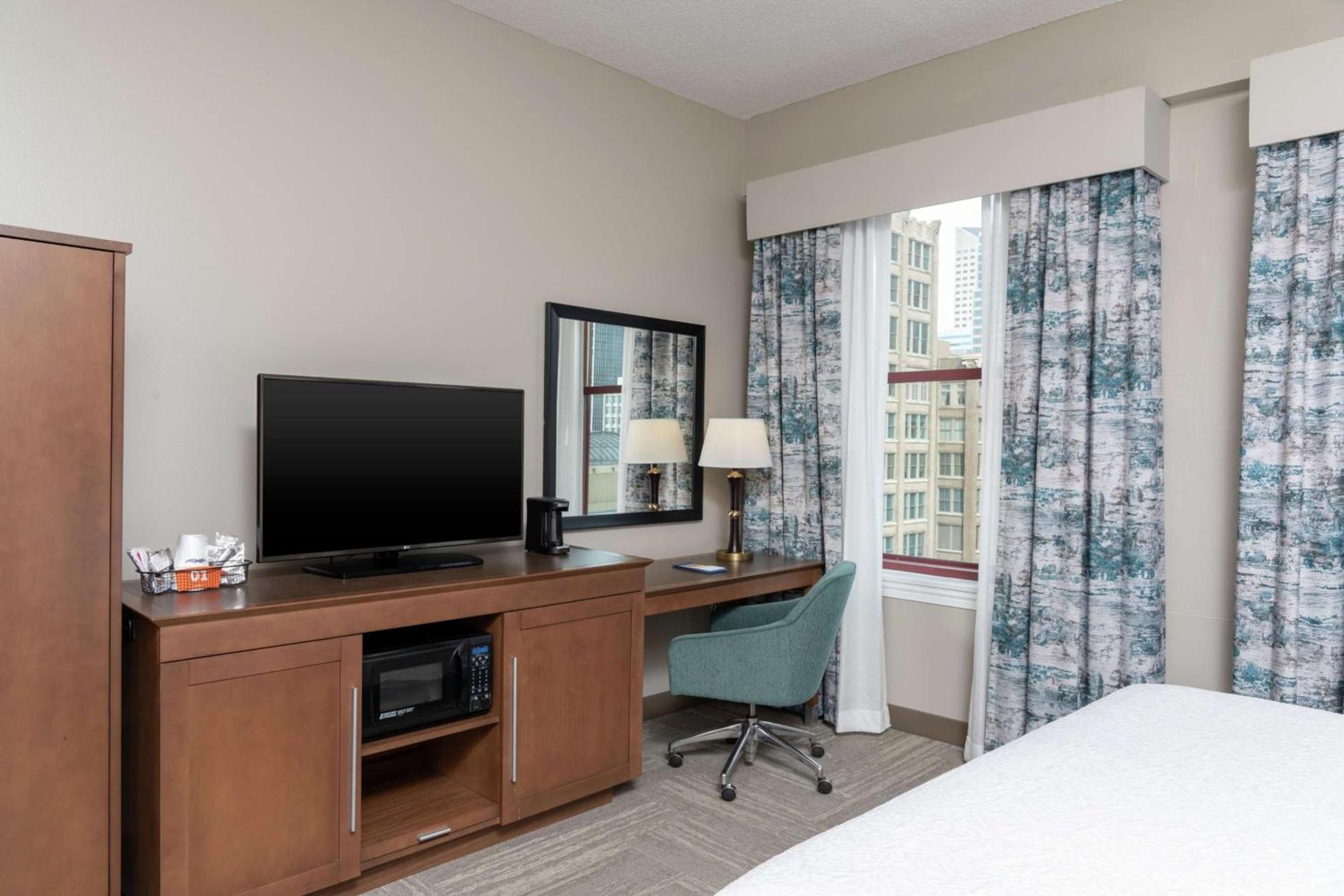 Hampton Inn Indianapolis Downtown Across from Circle Centre photo 19