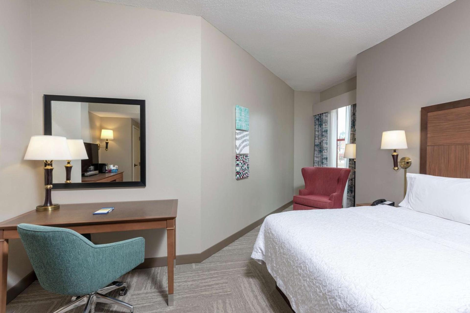 Hampton Inn Indianapolis Downtown Across from Circle Centre photo 36