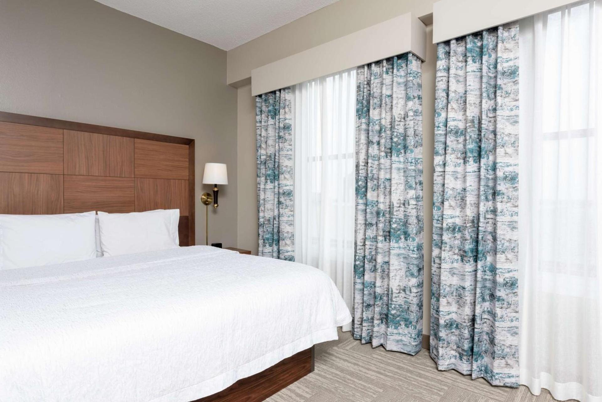 Hampton Inn Indianapolis Downtown Across from Circle Centre photo 26