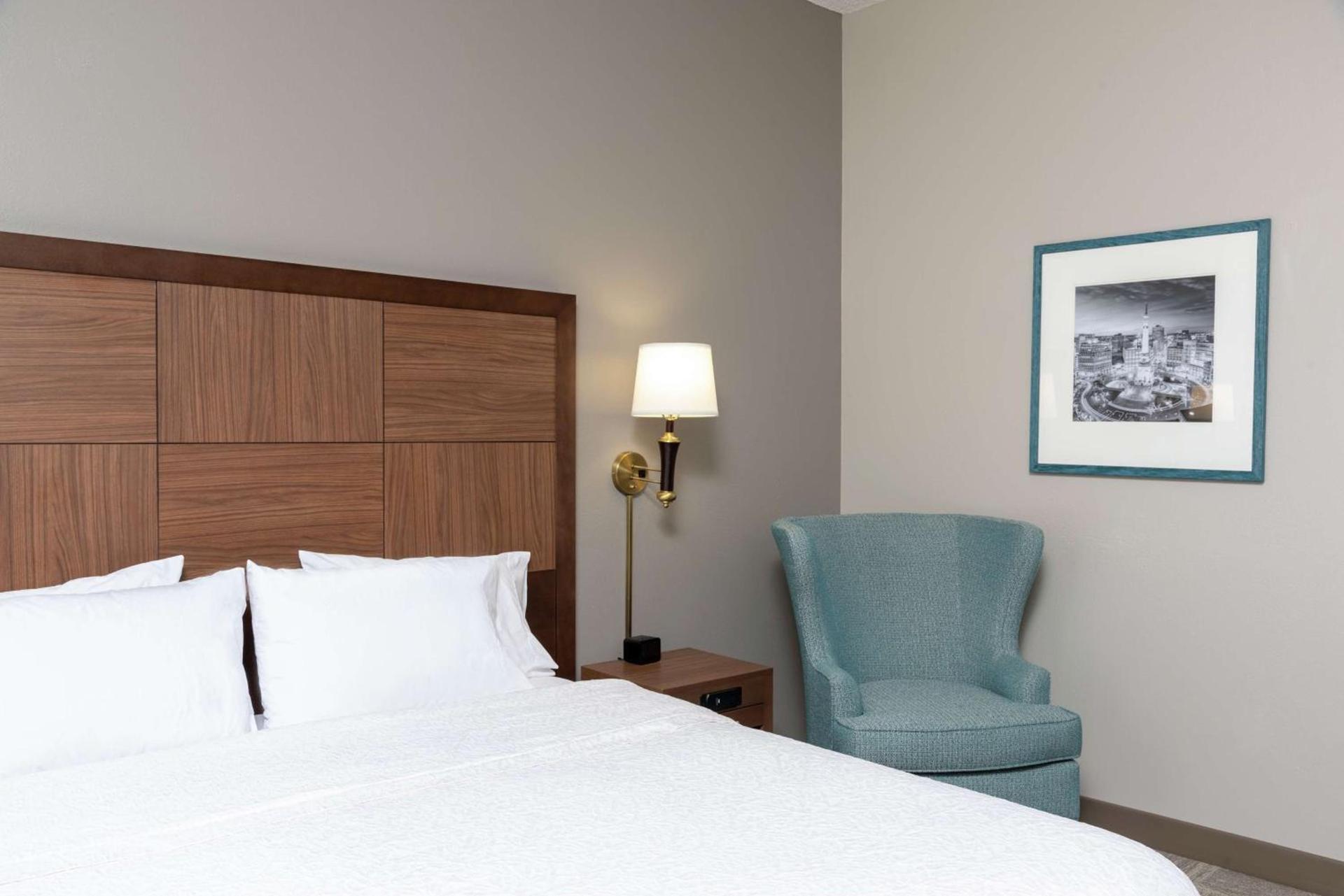 Hampton Inn Indianapolis Downtown Across from Circle Centre photo 45