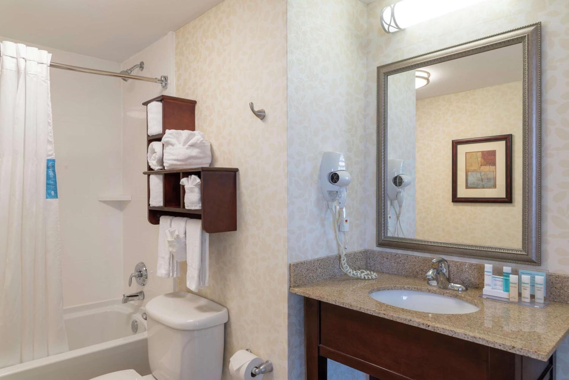 Hampton Inn Indianapolis Downtown Across from Circle Centre photo 13