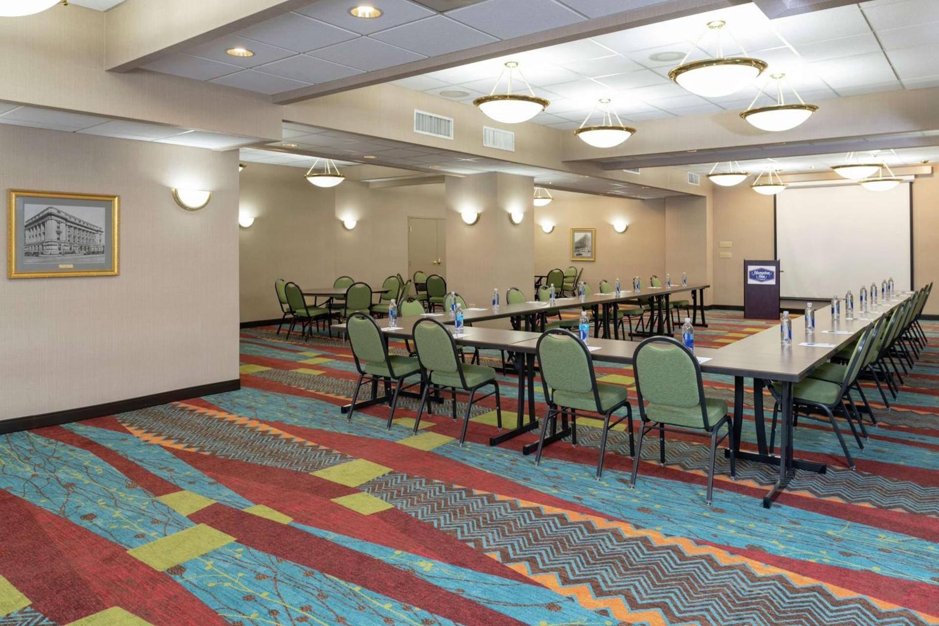Hampton Inn Indianapolis Downtown Across from Circle Centre photo 56