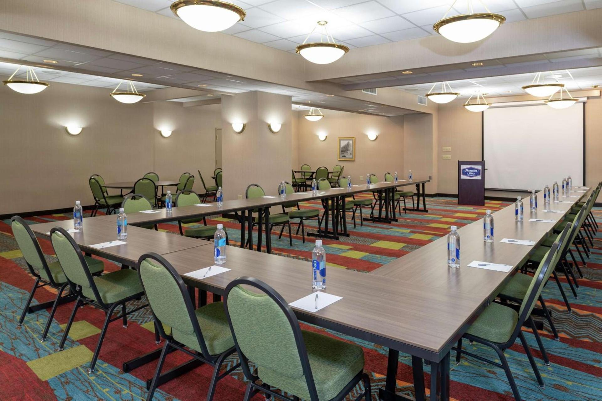 Hampton Inn Indianapolis Downtown Across from Circle Centre photo 28