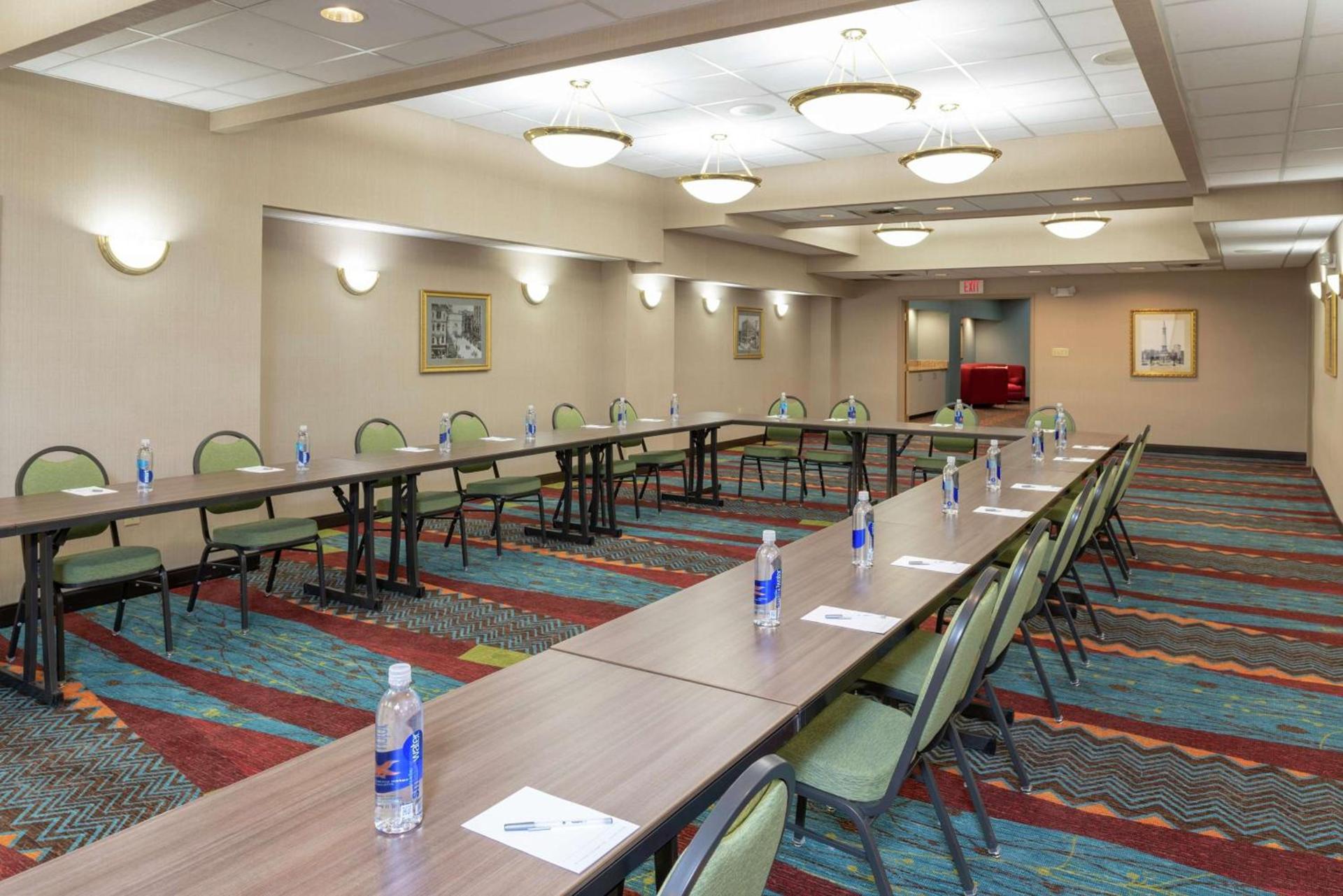 Hampton Inn Indianapolis Downtown Across from Circle Centre photo 55