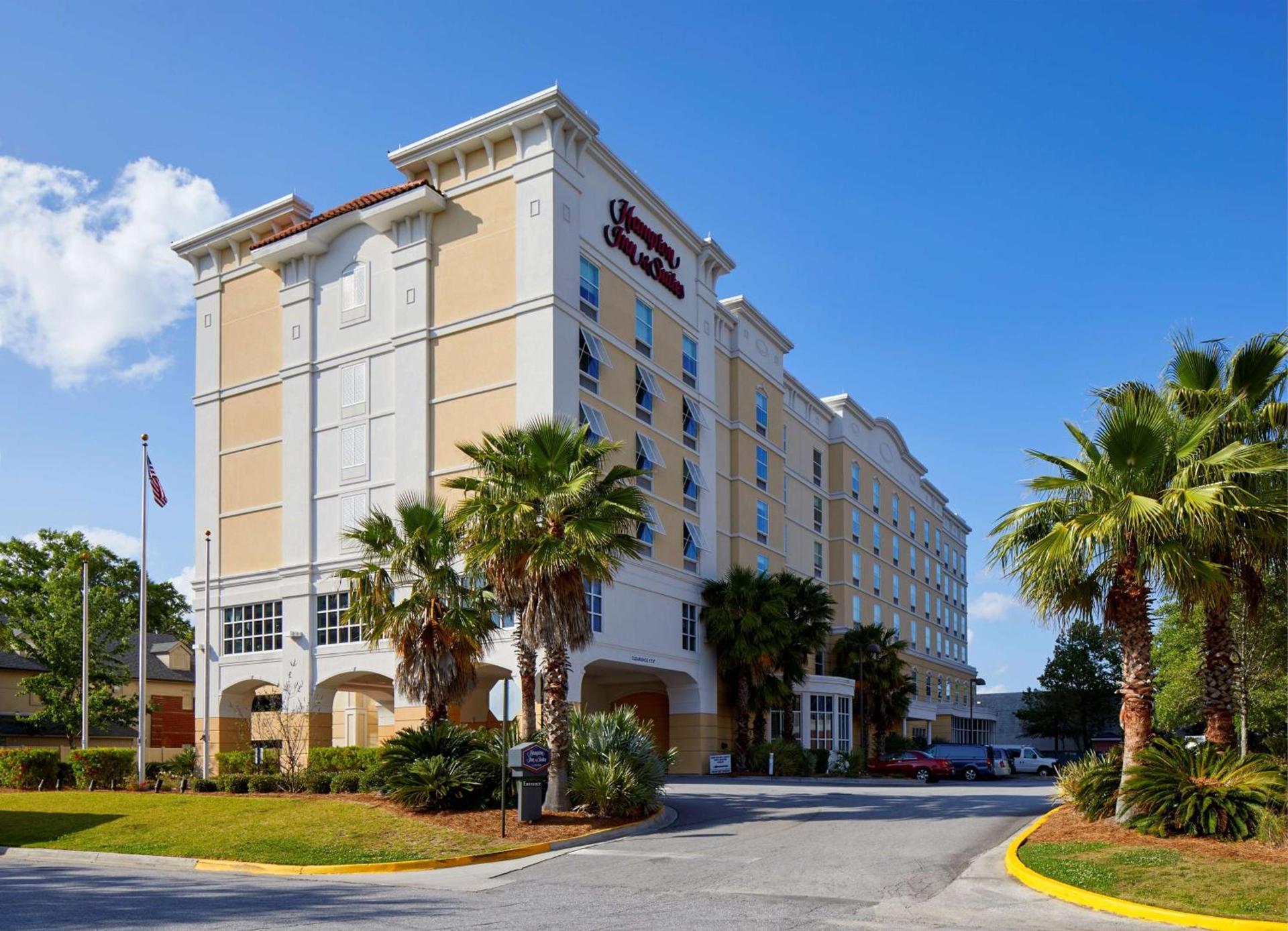 Hampton Inn & Suites Savannah/Midtown photo 1