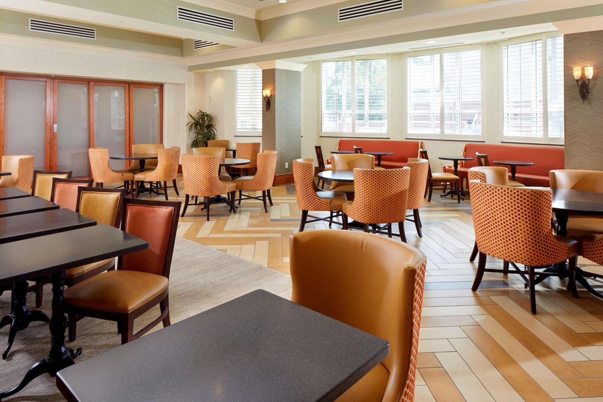 Hampton Inn & Suites Savannah/Midtown photo 8