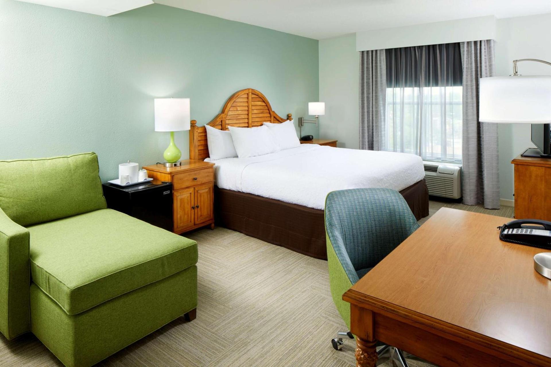 Hampton Inn & Suites Savannah/Midtown photo 13