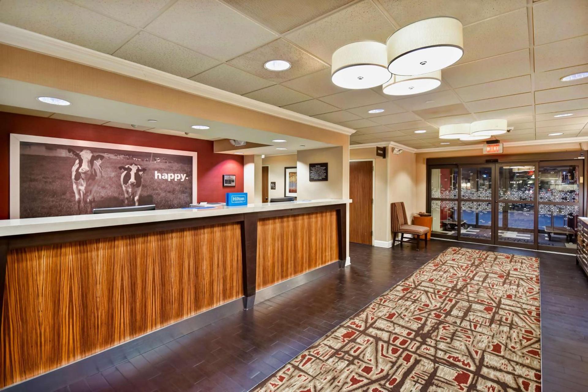 Hampton Inn Starkville Mississippi State University photo 4